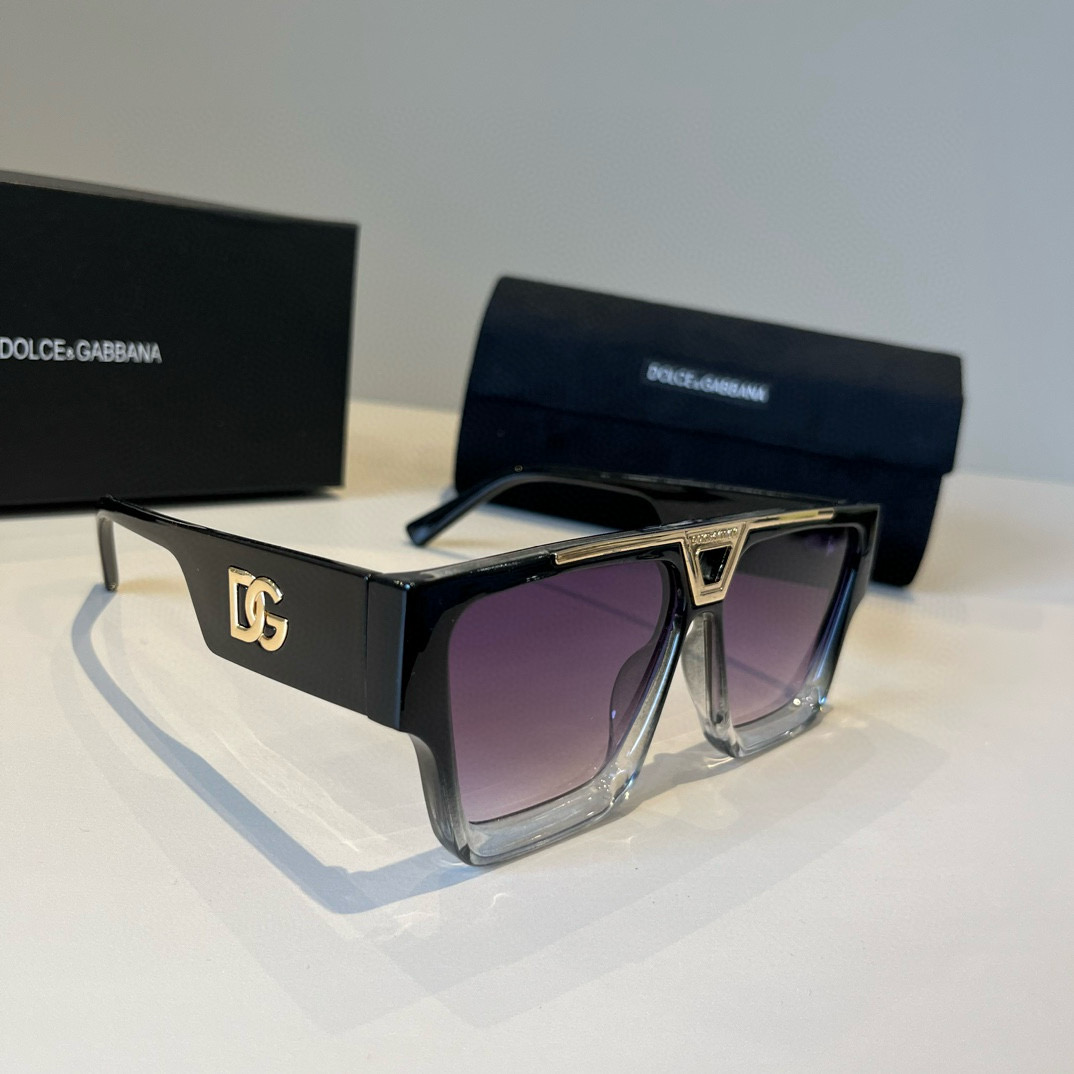 NO:361936,DG Dolce & Gabbana New Fashionable Personalized Sunglasses, This Super Gentle, Summer Flavor Glasses Sunglasses, Glasses, Dolce & Gabbana19860909DG杜嘉班纳 新款 时尚个性墨镜,这个超级温柔,有夏天的味道眼镜墨镜太阳镜,眼镜,Dolce&Gabbana,glasses