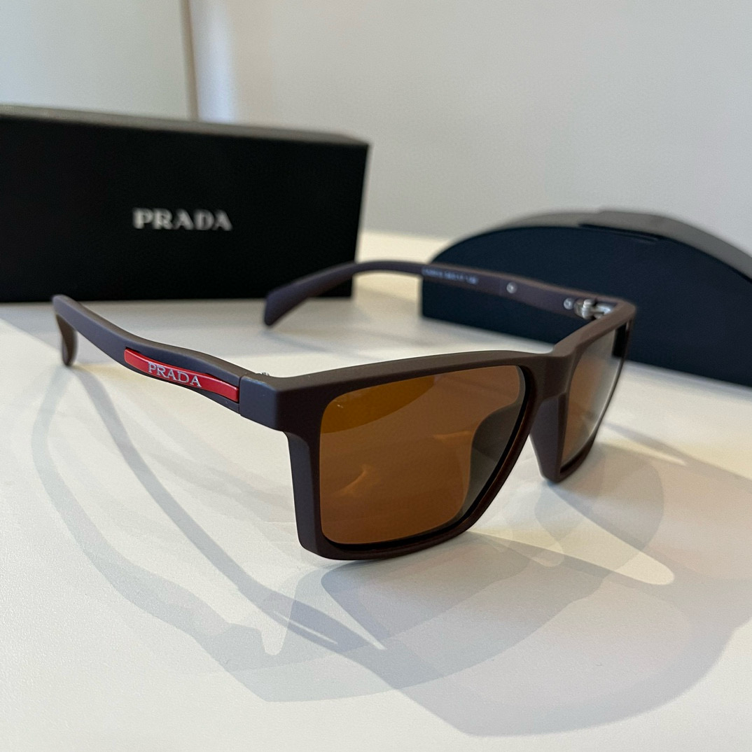 Prada CA5013 Sports Sunglasses: Essential for Sun Protection and Style. - 图片 1