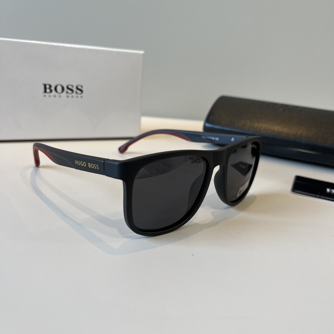 NO:371217,Boss Men's new sunglasses must be used for traveling many celebrities. Sunglasses, glasses, sunglasses, sunglasses, glasses19860909Boss 男士新款太阳墨镜出行必众备多明星同款 太阳镜眼镜墨镜太阳镜,眼镜,glasses