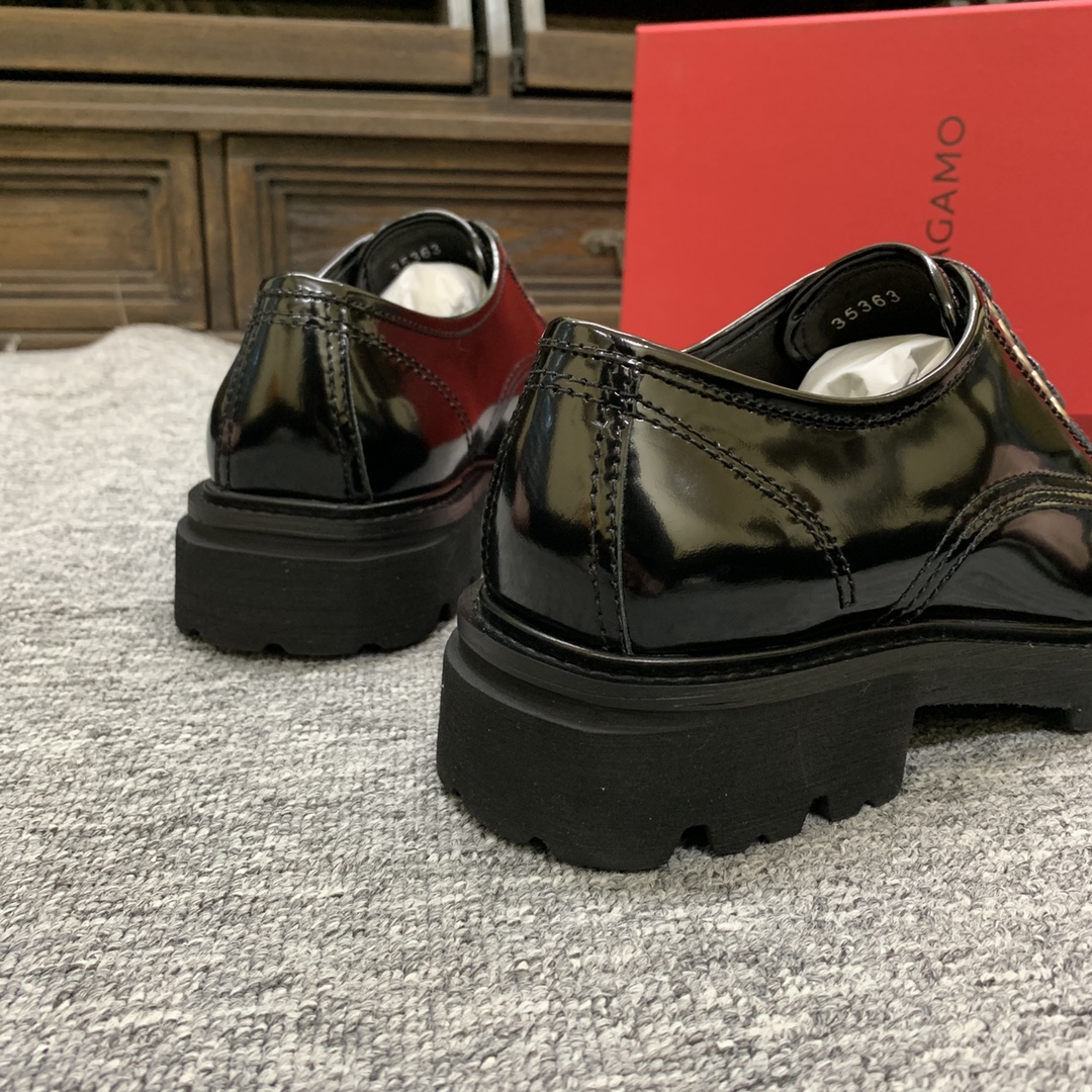 Ferragamo Men's Leather Oxford Shoes - Round Toe, Lightweight Sole, Sizes 39-44 10 i1702308068 7397 7