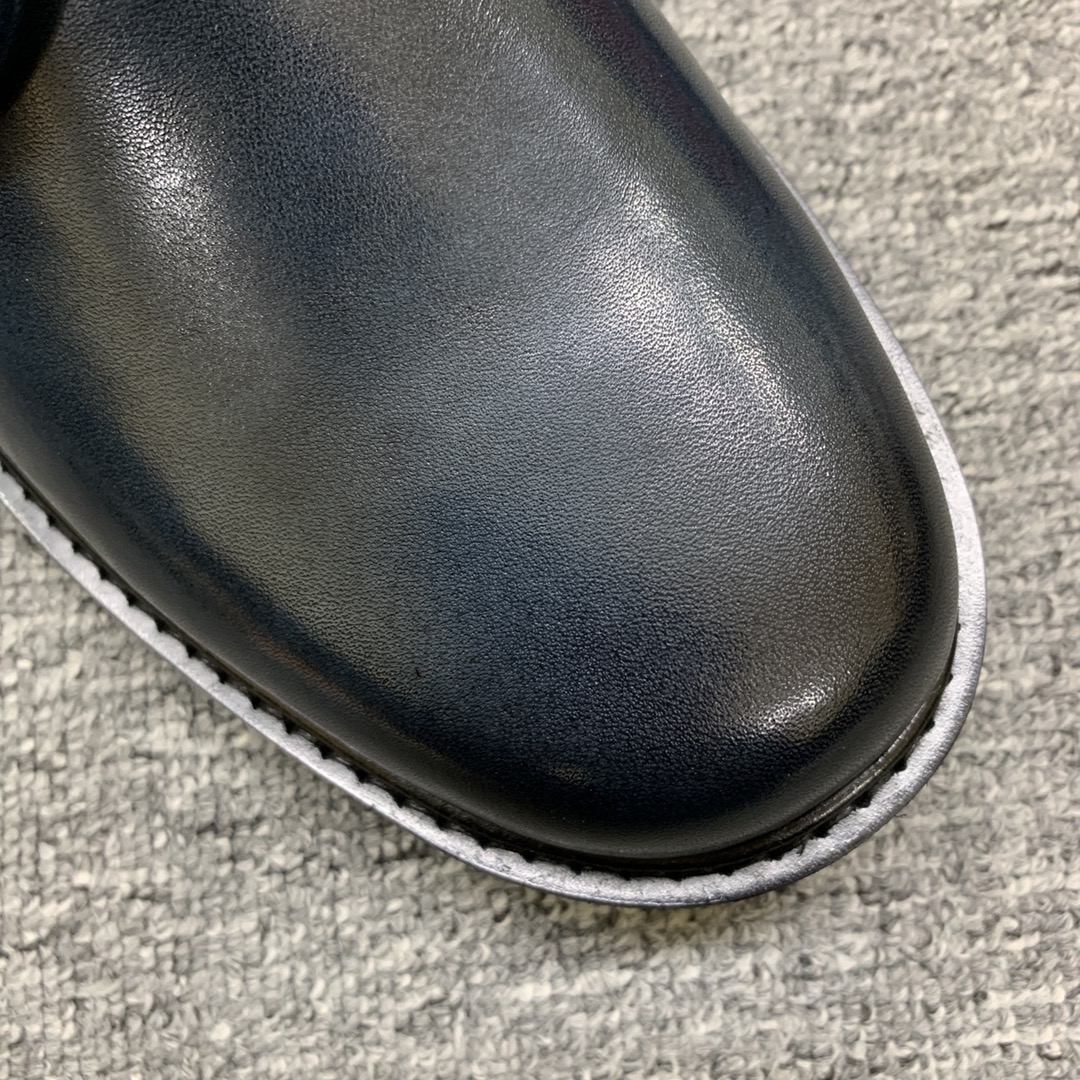 Ferragamo Men's Thick Sole Loafers - Premium Leather, Round Toe Design 9 i1702308149 1327 7