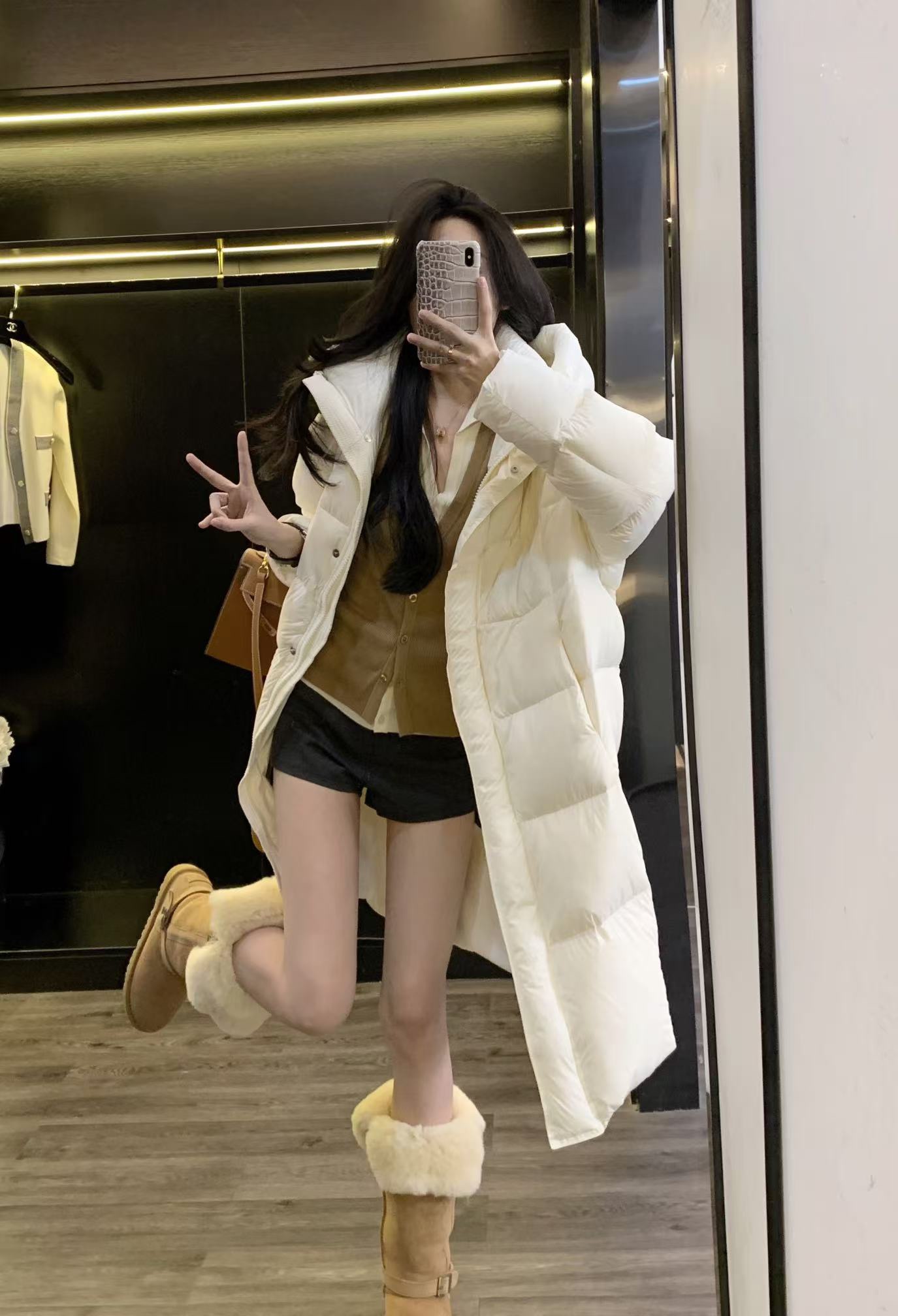 High-End Velvet Female Suit by MM6 Margiela in Various Colors and Sizes - 图片 4