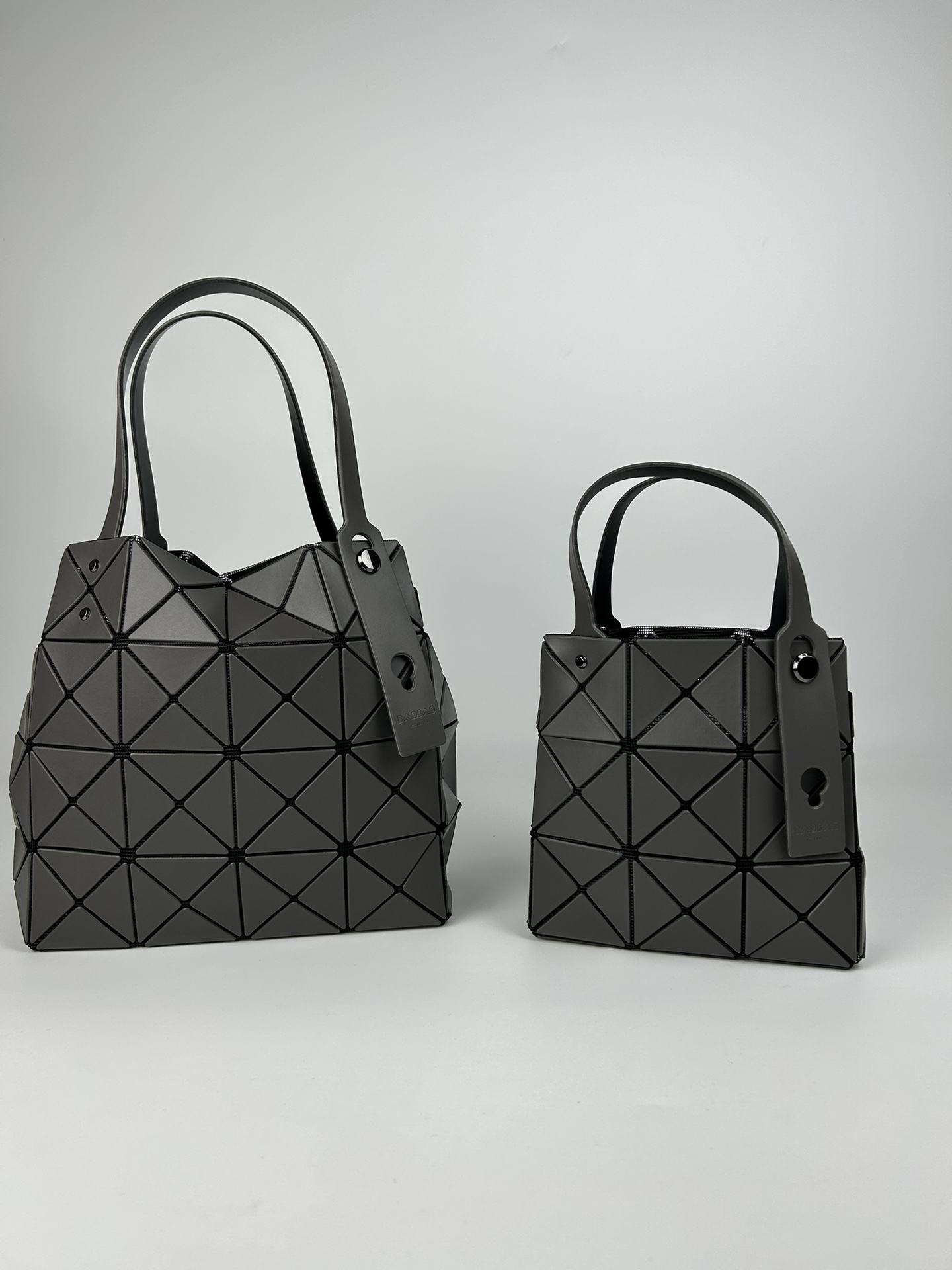 Issey Miyake ～全新的三宅一生 CARAT系列