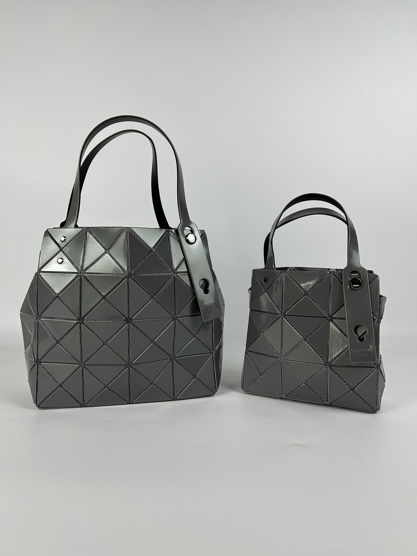 Issey Miyake ～全新的三宅一生 CARAT系列