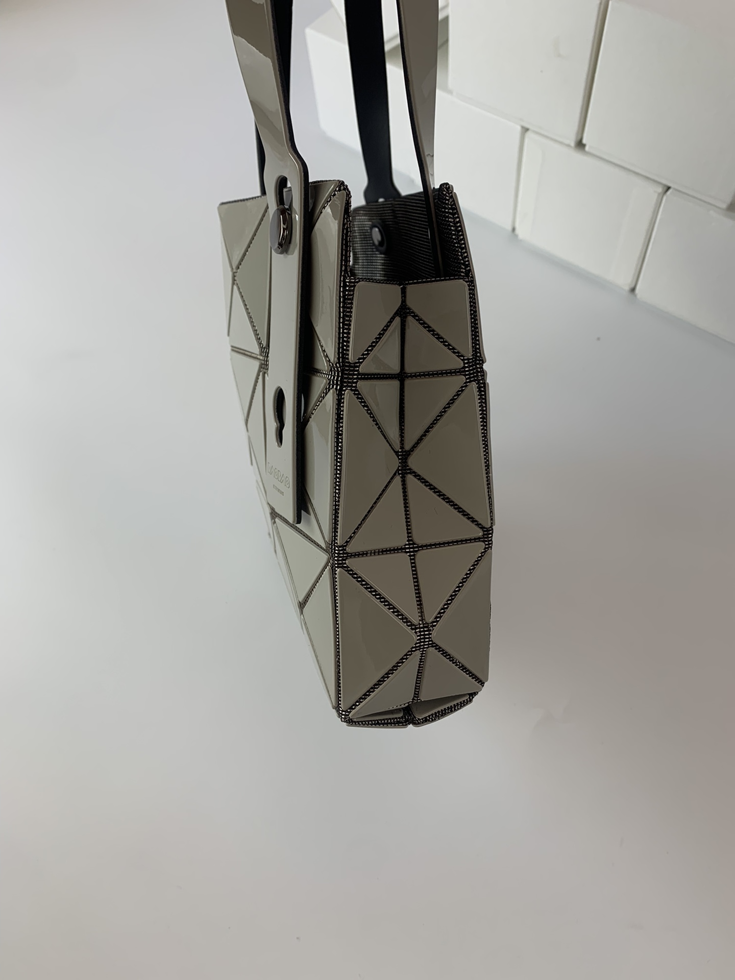 Issey Miyake ～全新的三宅一生 CARAT系列