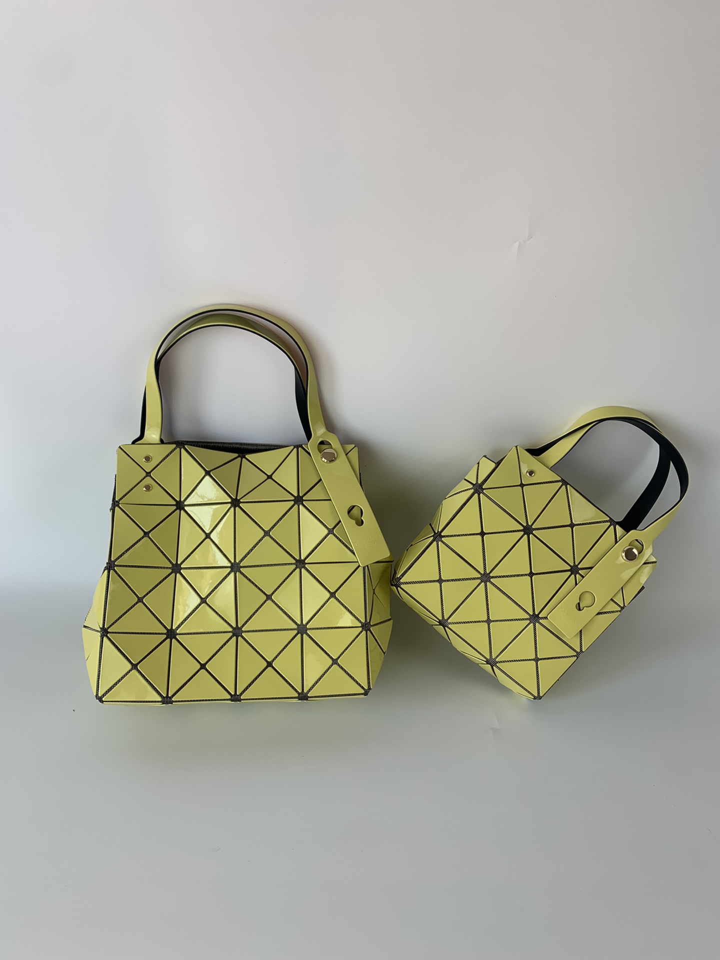 Issey Miyake ～全新的三宅一生 CARAT系列