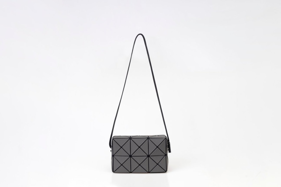 Issey Miyake 过验品质三宅丘比特 进口提花面料