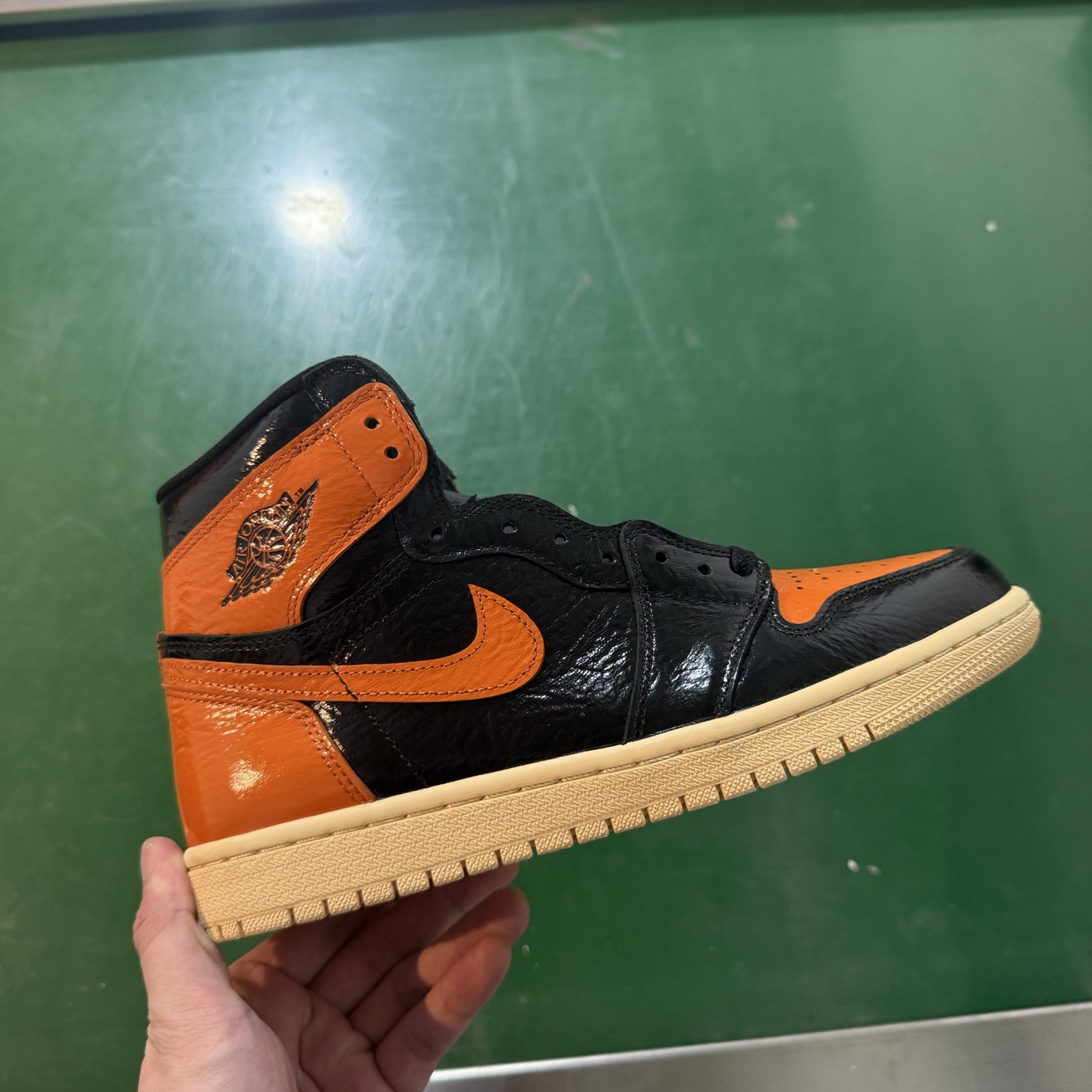 Air Jordan AJ1 Retro 高帮 猪油扣碎 全新工厂出货 -028 全新升级网板中底 原楦
