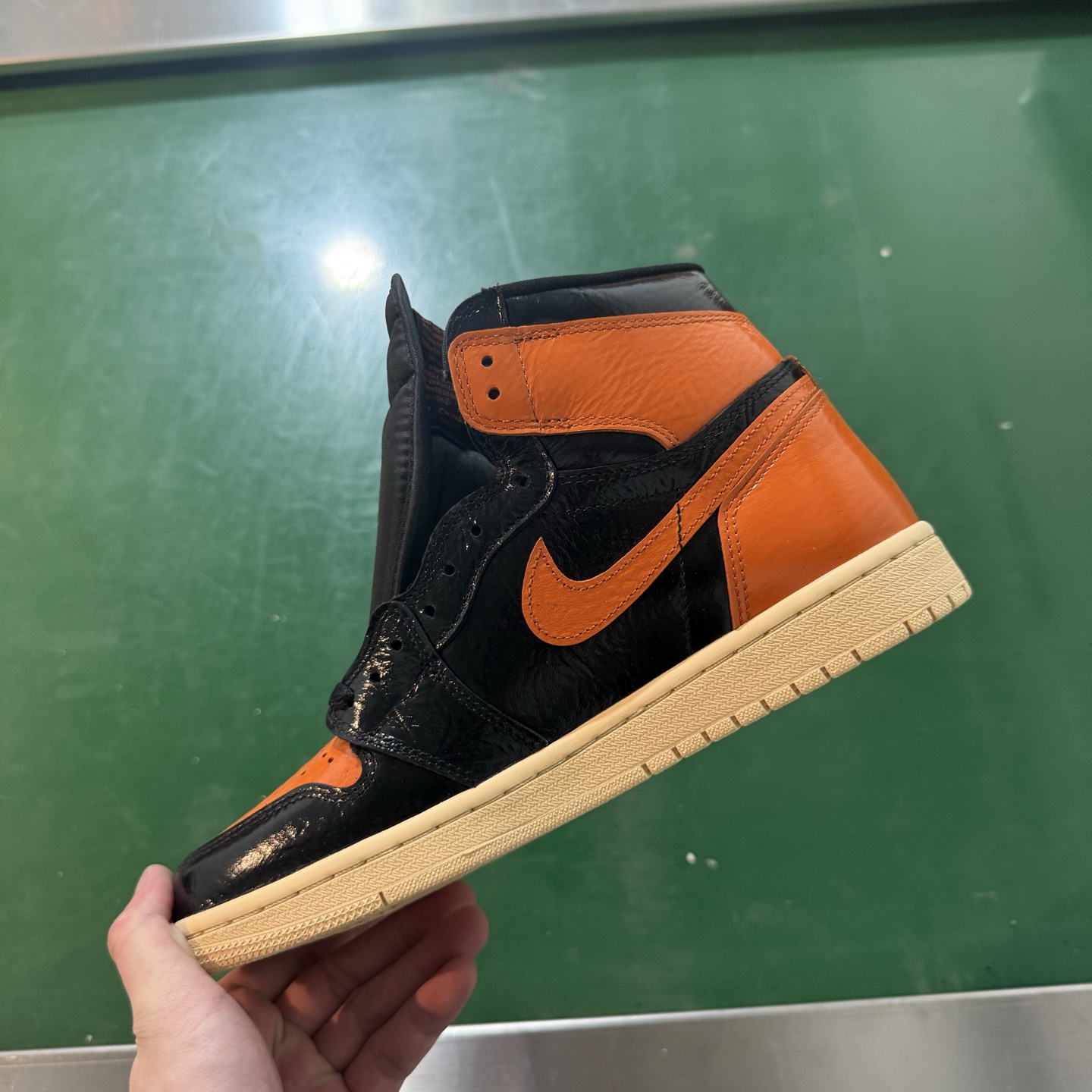 Air Jordan AJ1 Retro 高帮 猪油扣碎 全新工厂出货 -028 全新升级网板中底 原楦