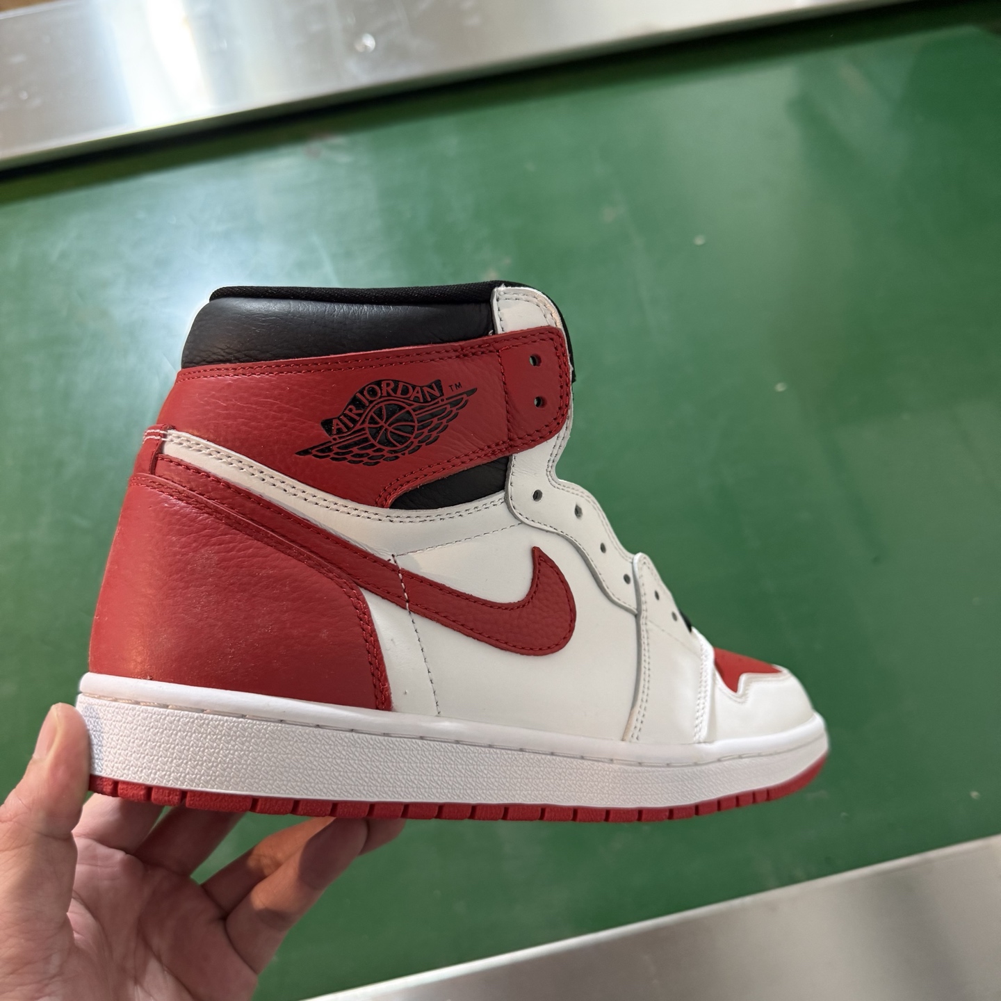 Air Jordan AJ1 Retro 高帮 白红 全新工厂出货 -161 全新升级网板中底 原楦原纸