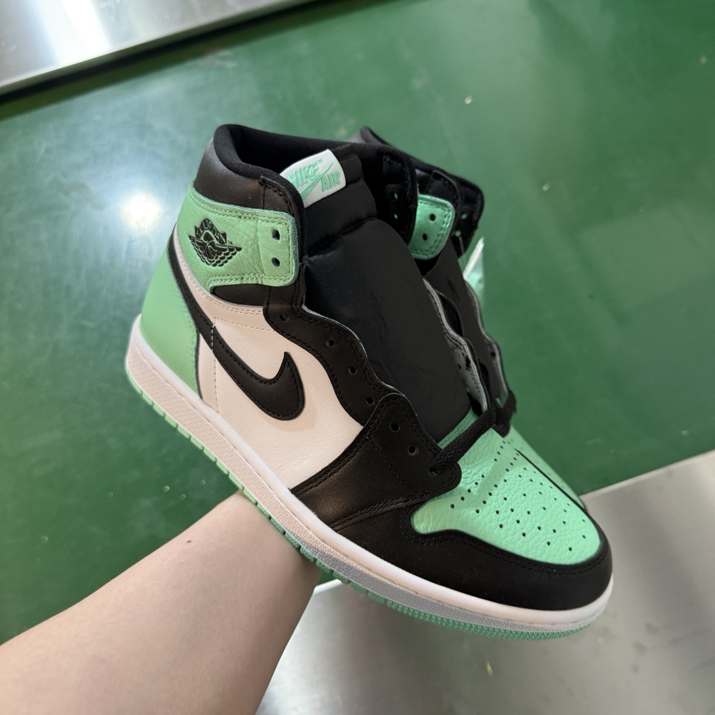 Air Jordan AJ1 Retro 高帮 蒂芙尼绿 全新工厂出货 DZ5485-130 全新升级网