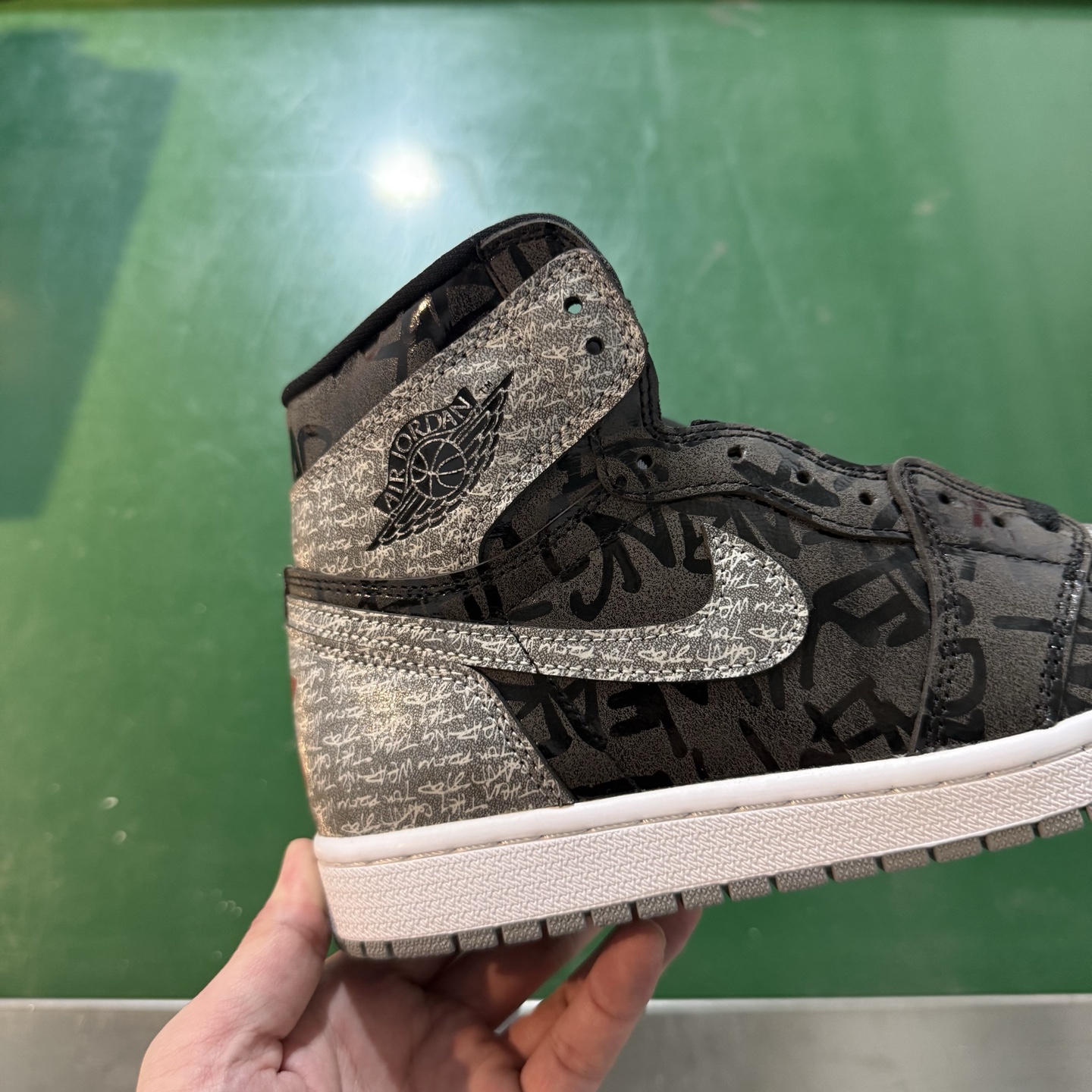 Air Jordan AJ1 Retro 高帮 黑灰禁穿 全新工厂出货 -036 全新升级网板中底 原楦