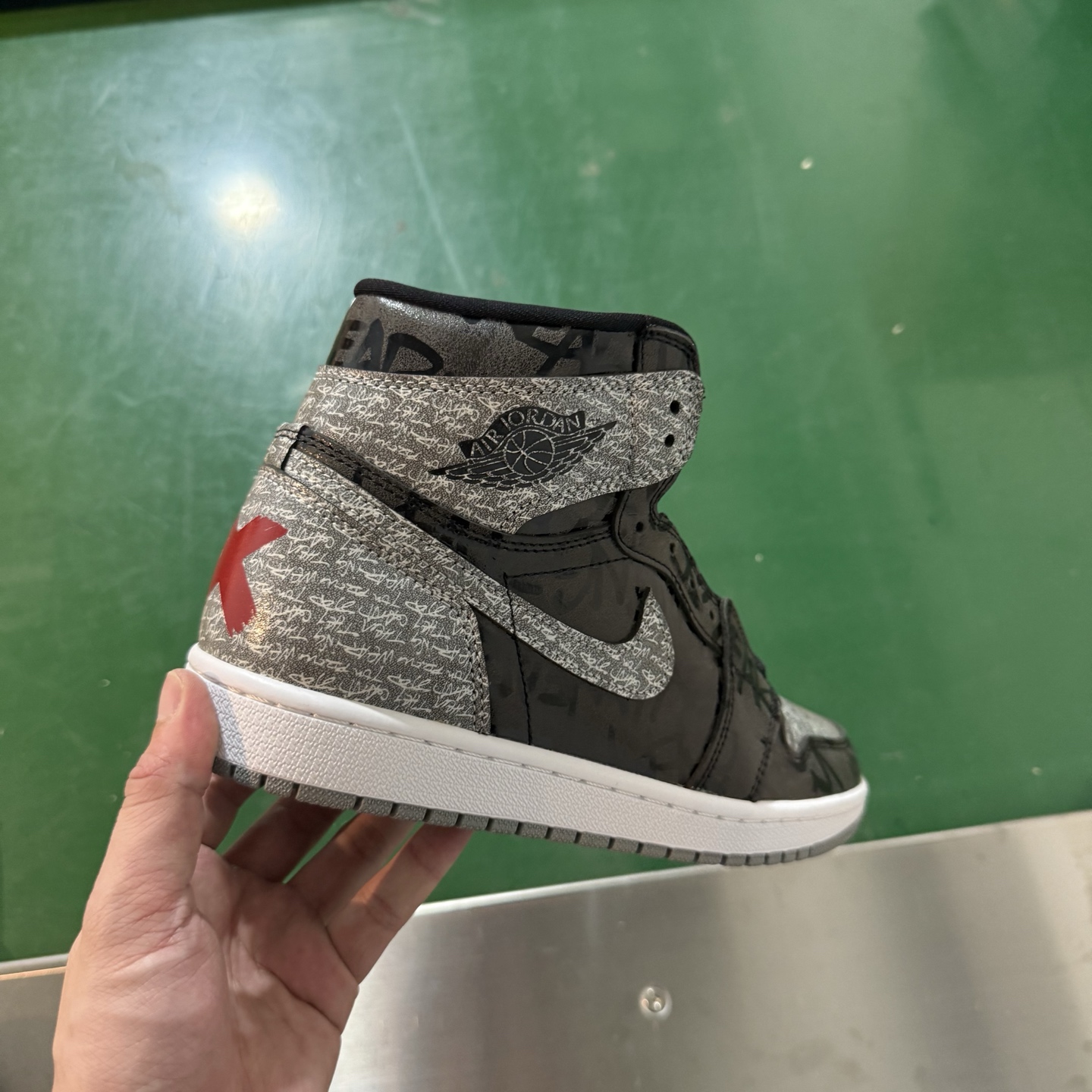 Air Jordan AJ1 Retro 高帮 黑灰禁穿 全新工厂出货 -036 全新升级网板中底 原楦