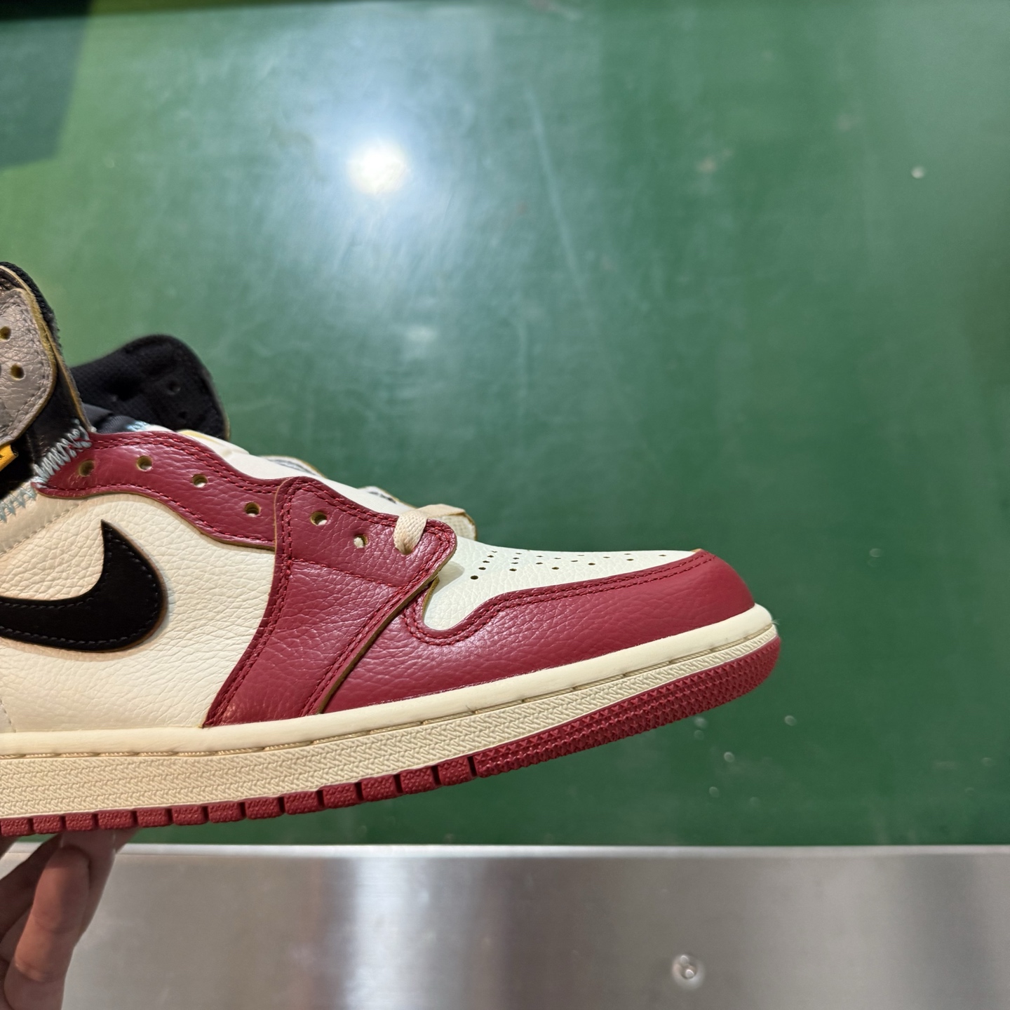 Air Jordan AJ1 Retro 高帮 UN红灰 全新工厂出货 HV8563-600 全新升级网