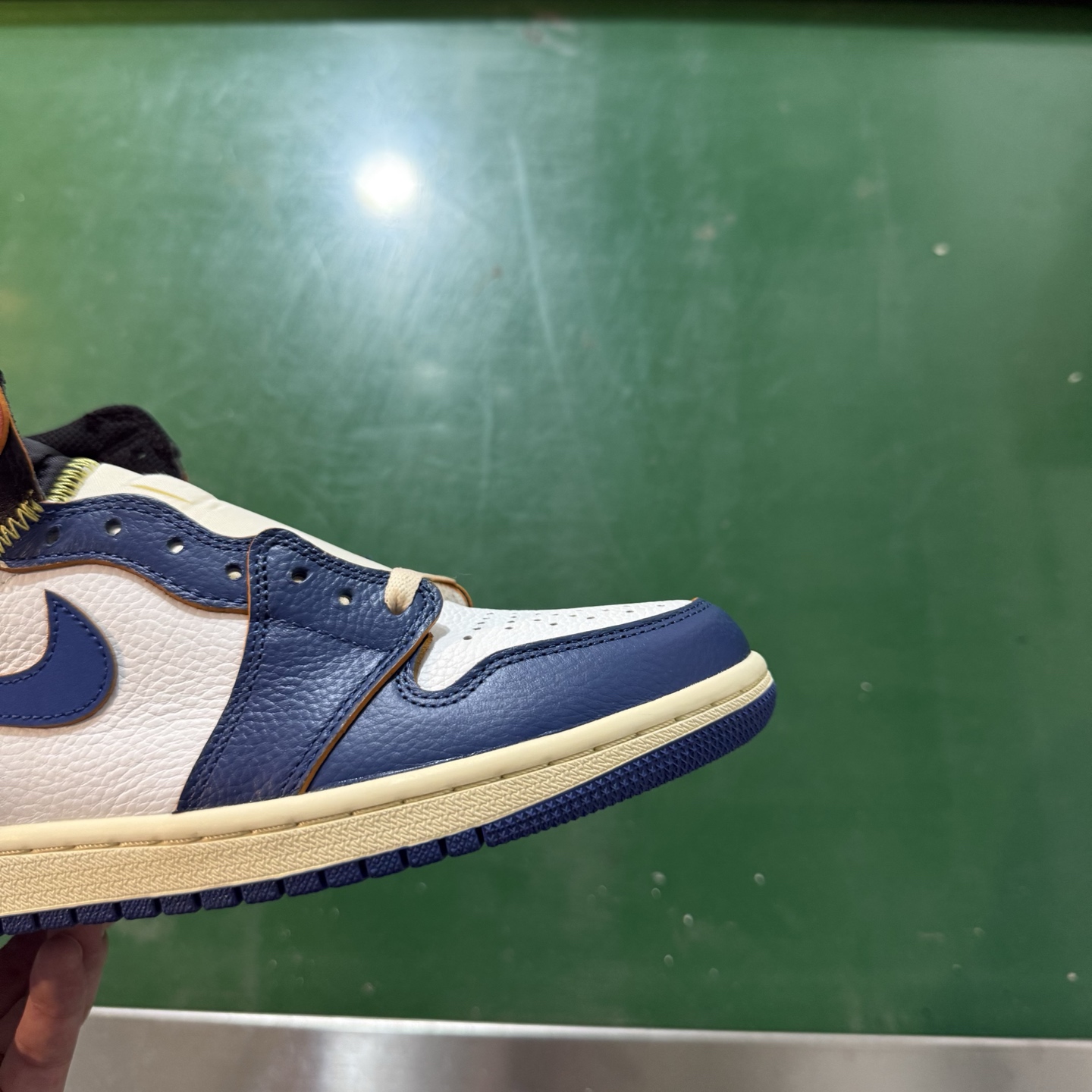 Air Jordan AJ1 Retro 高帮 UN蓝色 全新工厂出货 BV1300-146 全新升级网