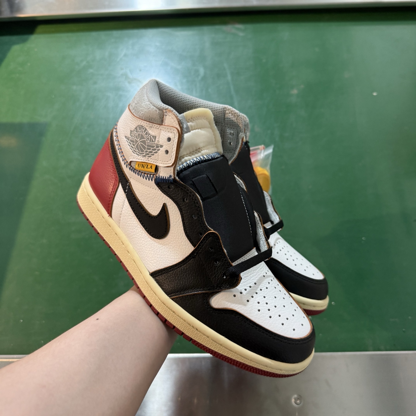Air Jordan AJ1 Retro 高帮 UN红色 全新工厂出货 BV1300-106全新升级网板
