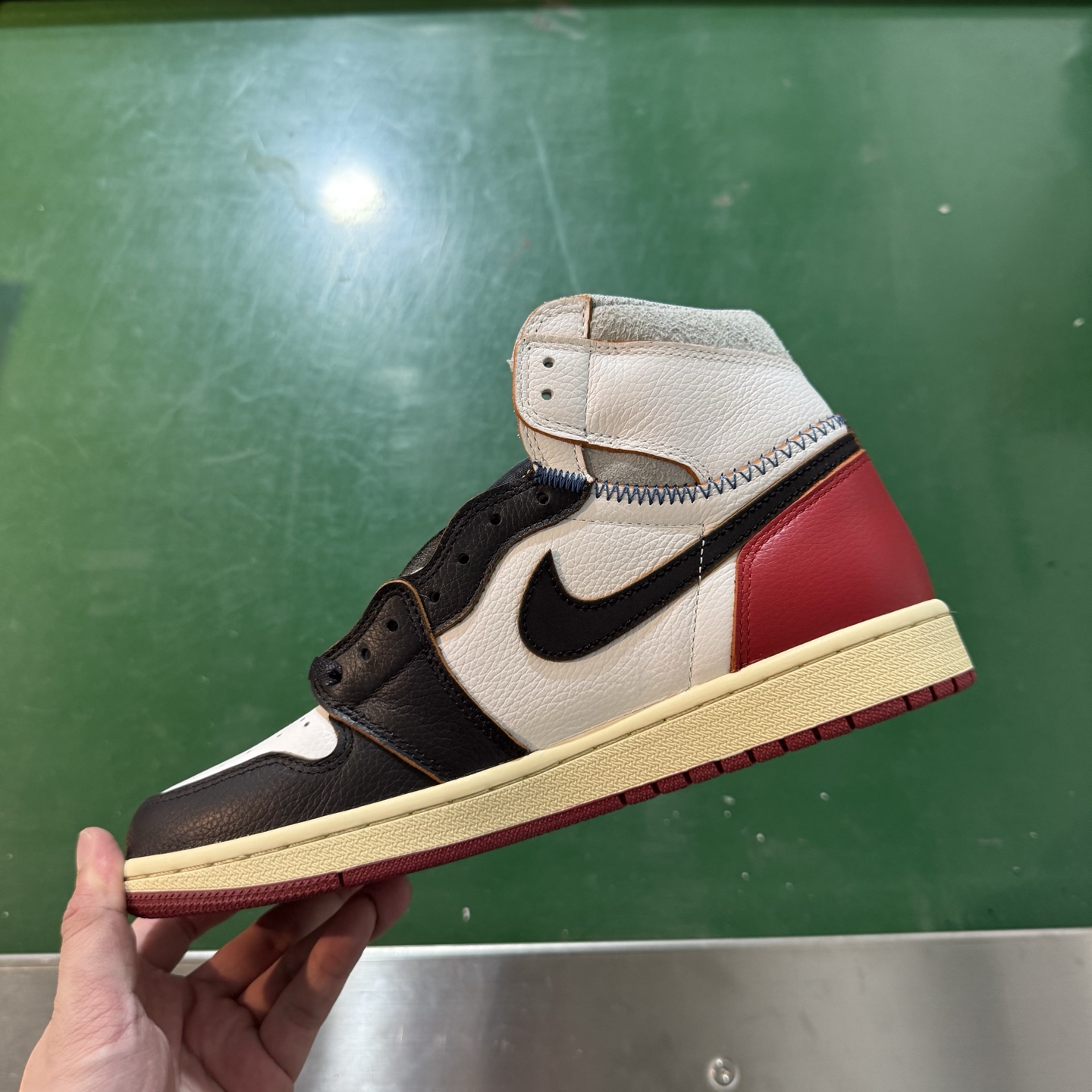 Air Jordan AJ1 Retro 高帮 UN红色 全新工厂出货 BV1300-106全新升级网板