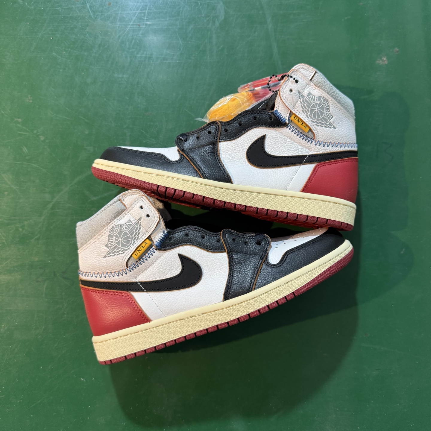 Air Jordan AJ1 Retro 高帮 UN红色 全新工厂出货 BV1300-106全新升级网板