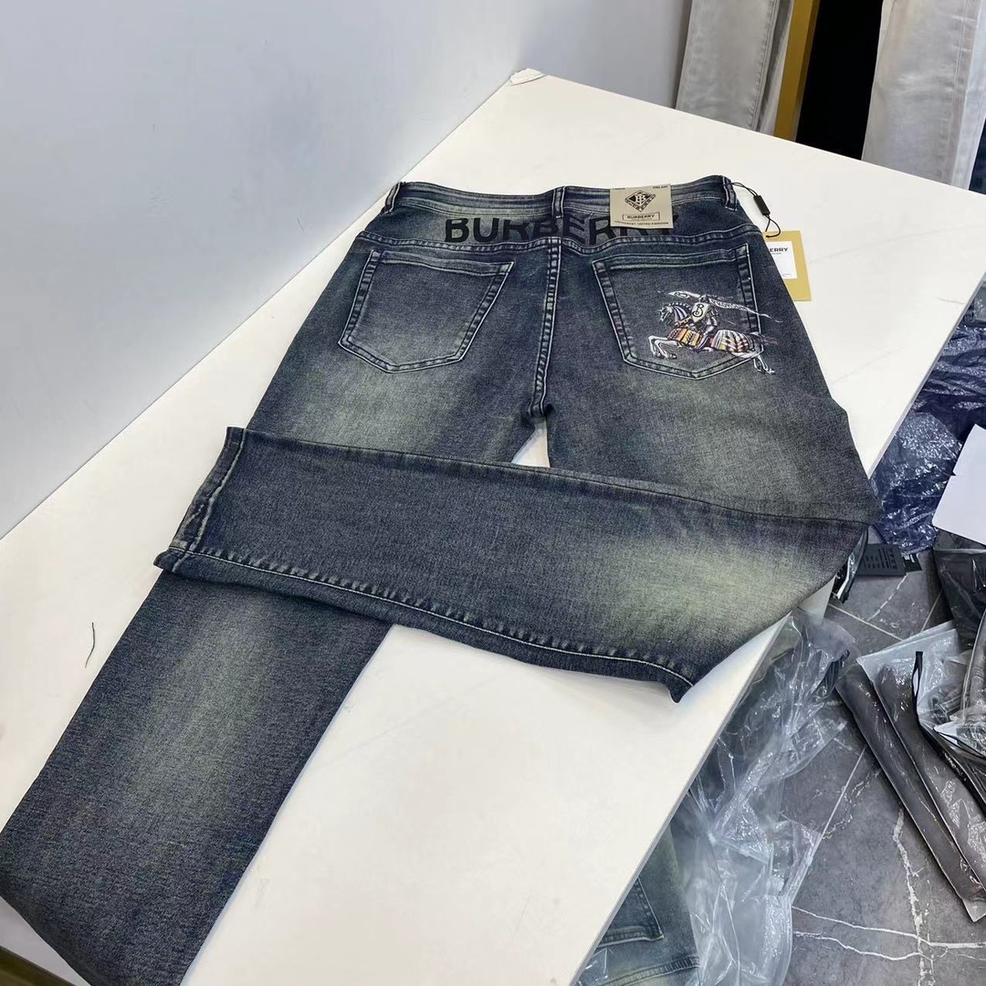 BBR Baballi’s Retro Style Jeans Leading Fashion Trend with Custom Fabrics - 图片 9