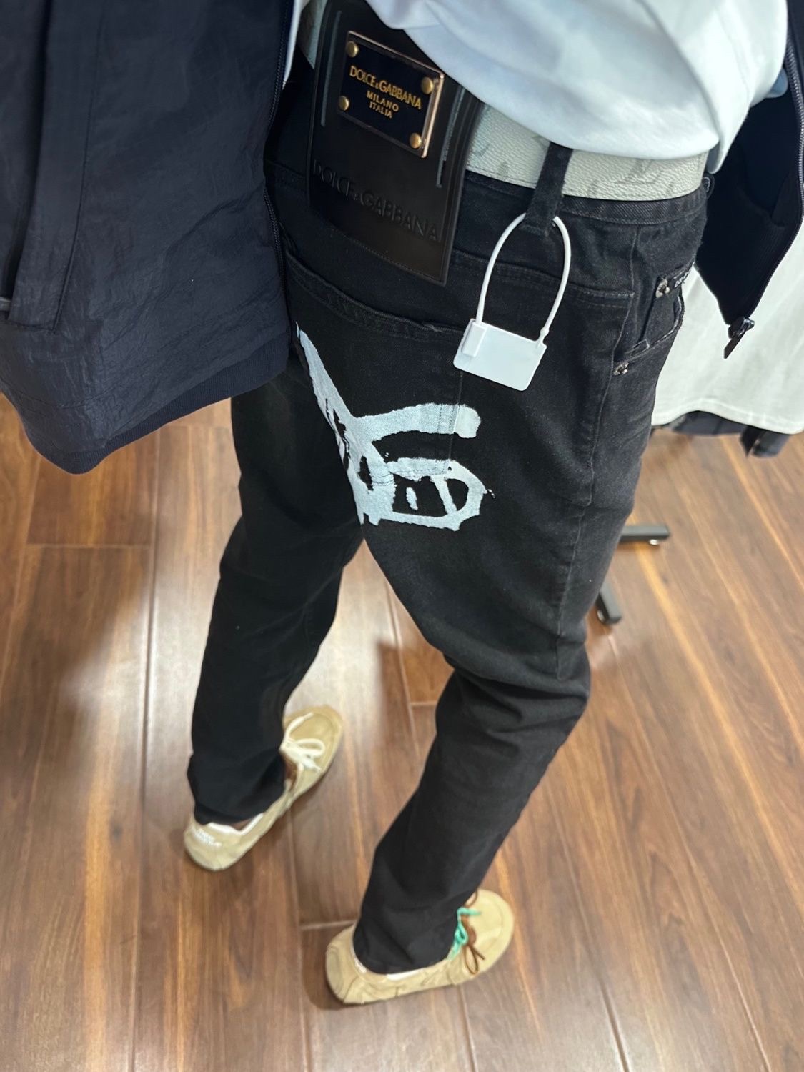 Luxurious DG Gold Jeans: Original Water-Purification Fabric, High-Quality Design - 图片 1