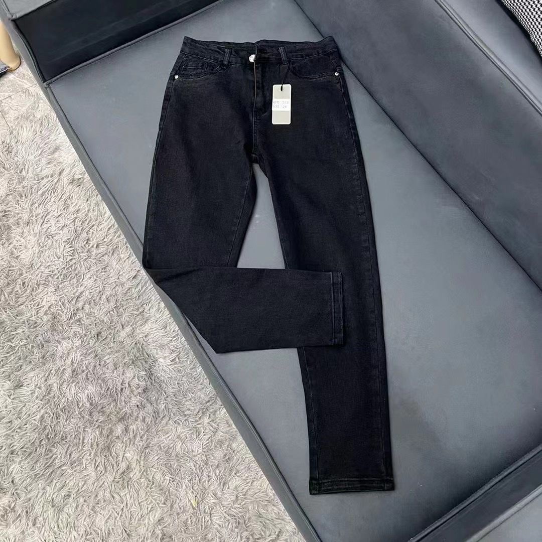 Prada 2024 Spring & Summer Men’s Jeans: Flexible Fabric, Unique Design with Gold Decorations. - 图片 4
