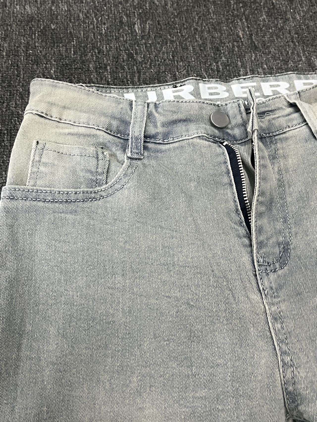 Barbara Heavy Cowboy’s Super-Sweet Khmer Water Wash Squirm Jeans Collection - 图片 5