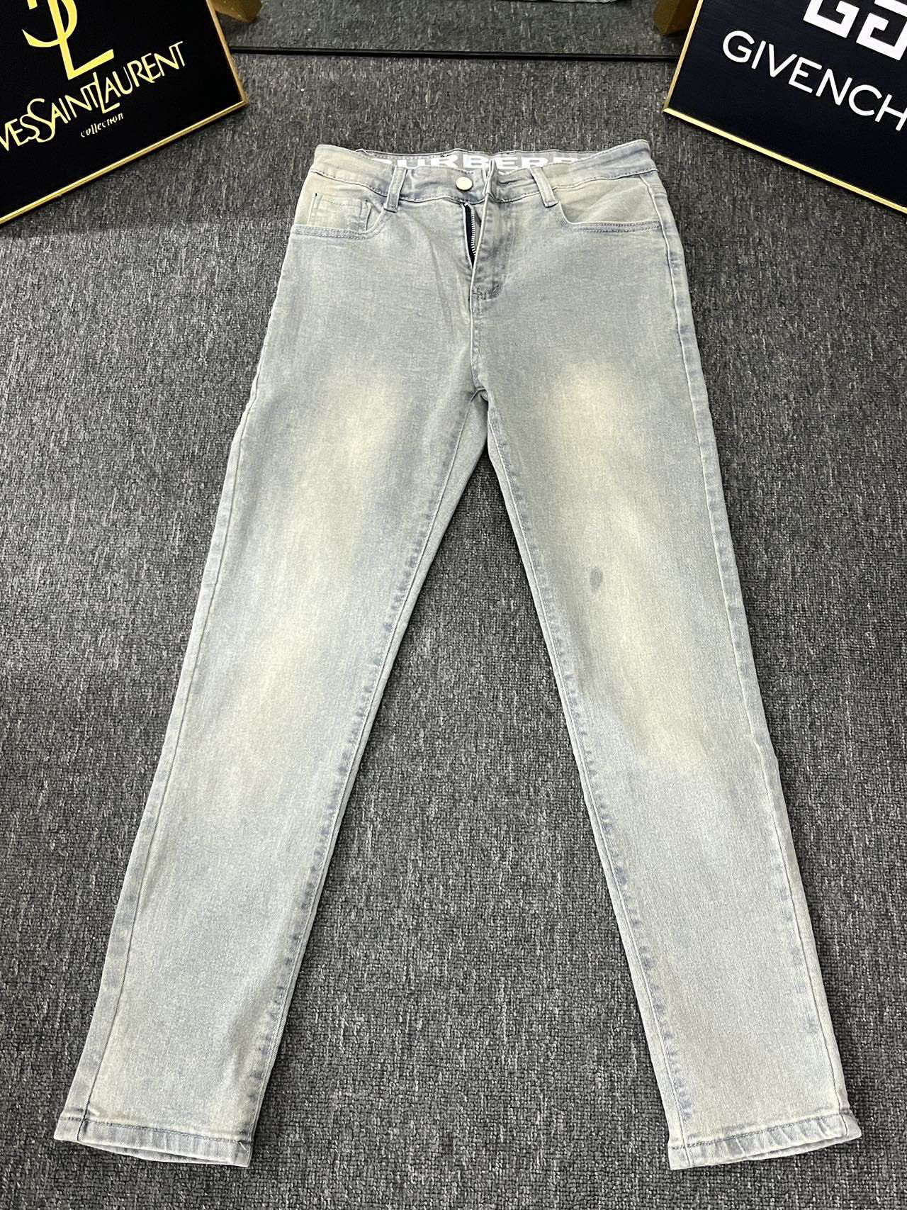 Barbara Heavy Cowboy’s Super-Sweet Khmer Water Wash Squirm Jeans Collection - 图片 2