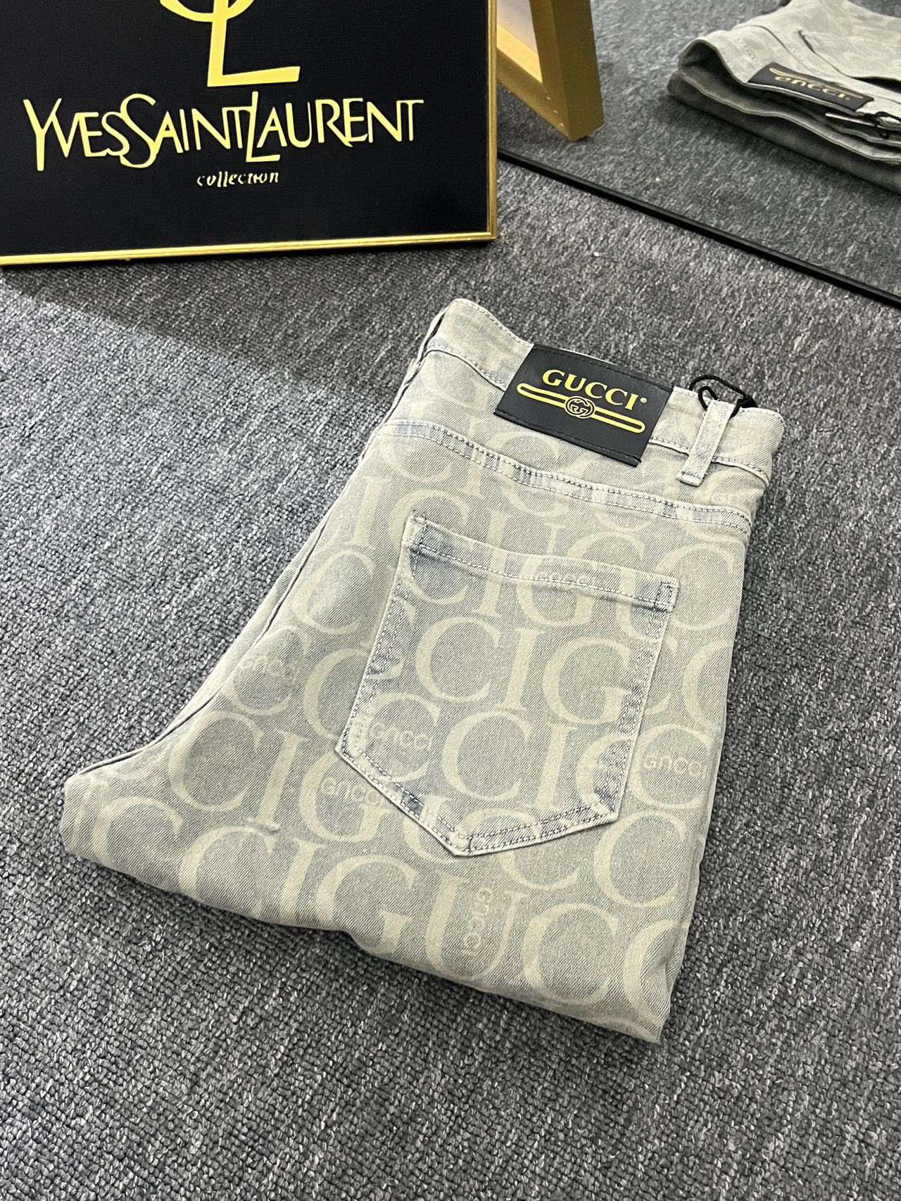 New European Style GUCCI Summer 2024 Collection: Danning Water Wash Jeans & Luxury Experience - 图片 1