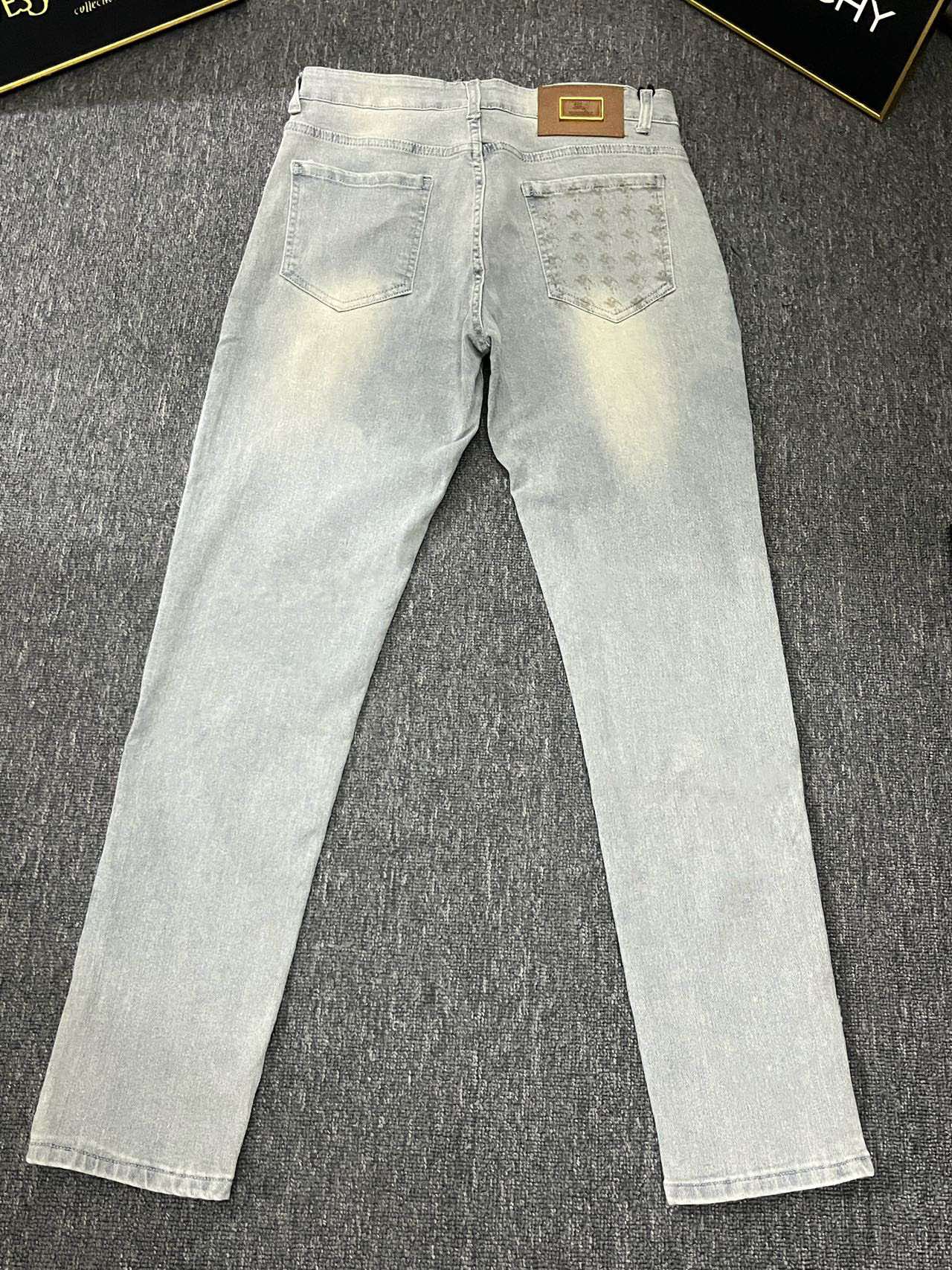 Barbara Heavy Cowboy Squirm Jeans: Donkey’s Khmer Water Wash, Atmosphere Design. - 图片 6