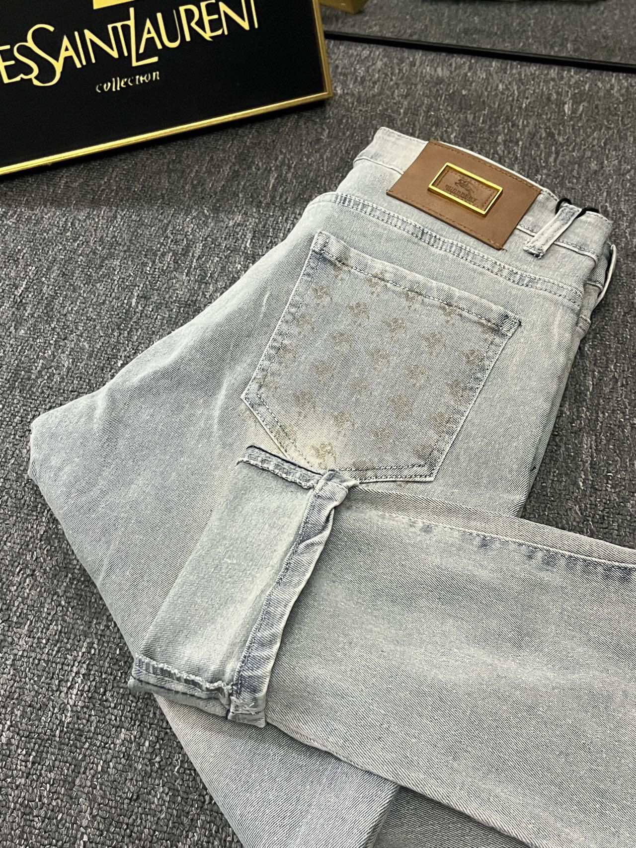 Barbara Heavy Cowboy Squirm Jeans: Donkey’s Khmer Water Wash, Atmosphere Design. - 图片 3
