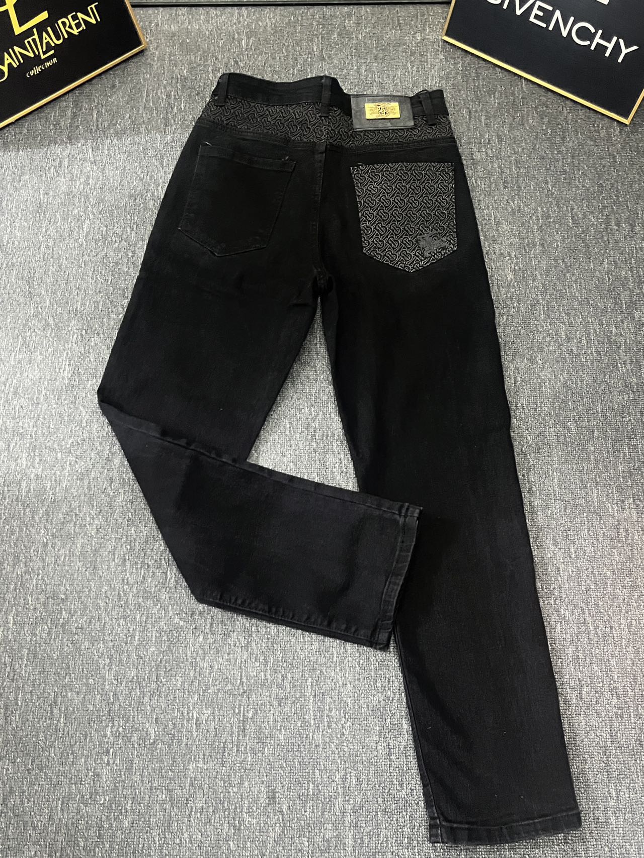 Barbara Heavy Cowboy’s Super-Sweet Khmer Water Washed Squirm Jeans – Review - 图片 5