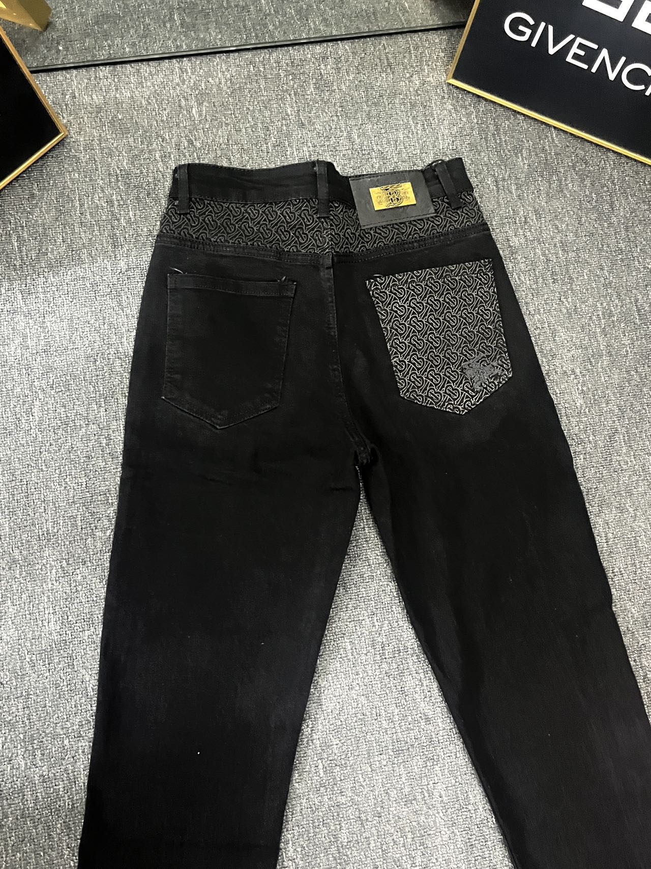 Barbara Heavy Cowboy’s Super-Sweet Khmer Water Washed Squirm Jeans – Review - 图片 7