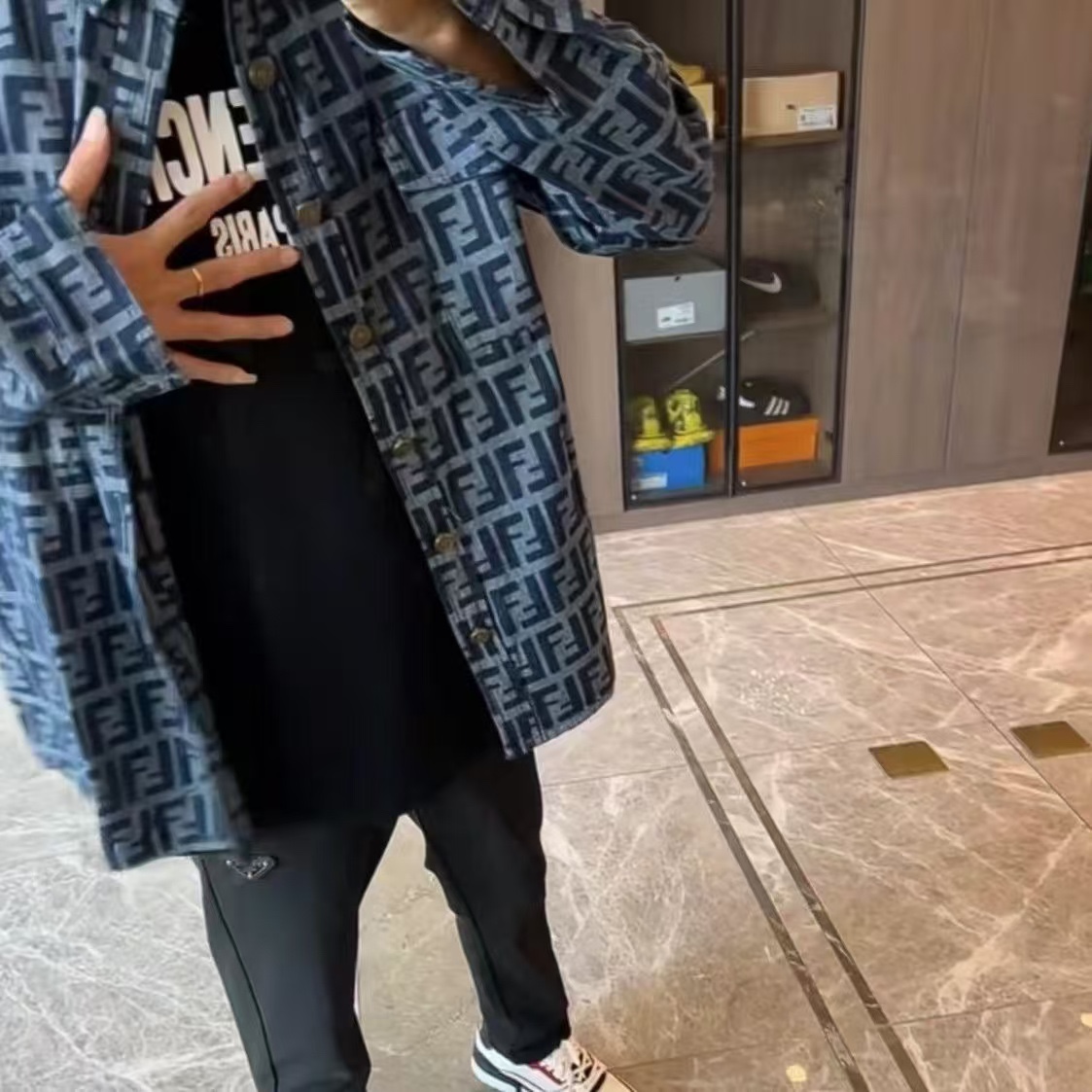 High-End Fendi Shirt with Original Hardware and Top-Quality Fabrics - 图片 2