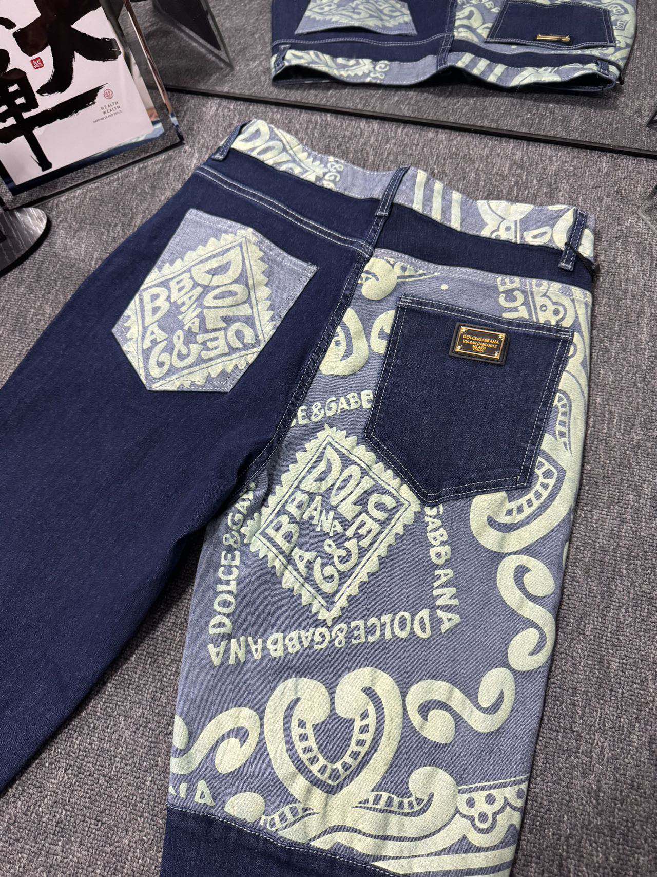 Luxurious DG Gold Jeans: Original Water-Purification Fabric, High-Quality Design - 图片 9