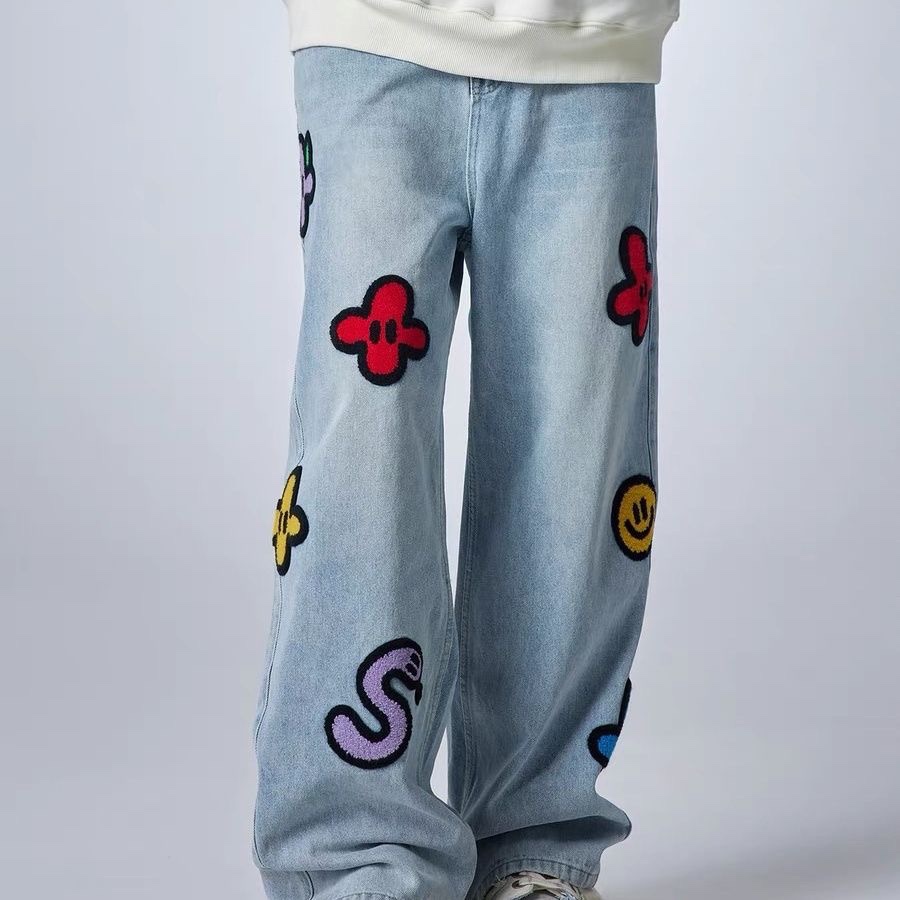 Luxurious Light Blue Scratch Cat Zilongows Jeans with Unique Details and Hardware Accents - 图片 3
