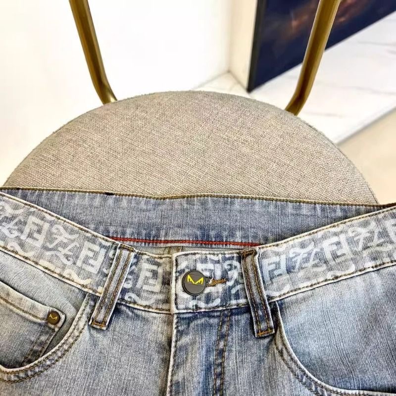 2025 Wendy Fendi Jeans Collection Overview and Features - 图片 4