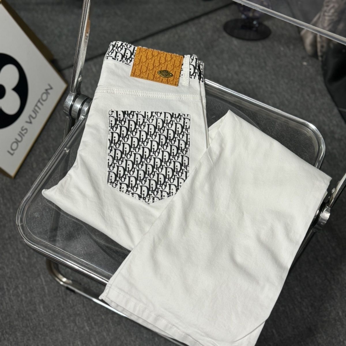 Dior  牛仔裤服装,dior 8