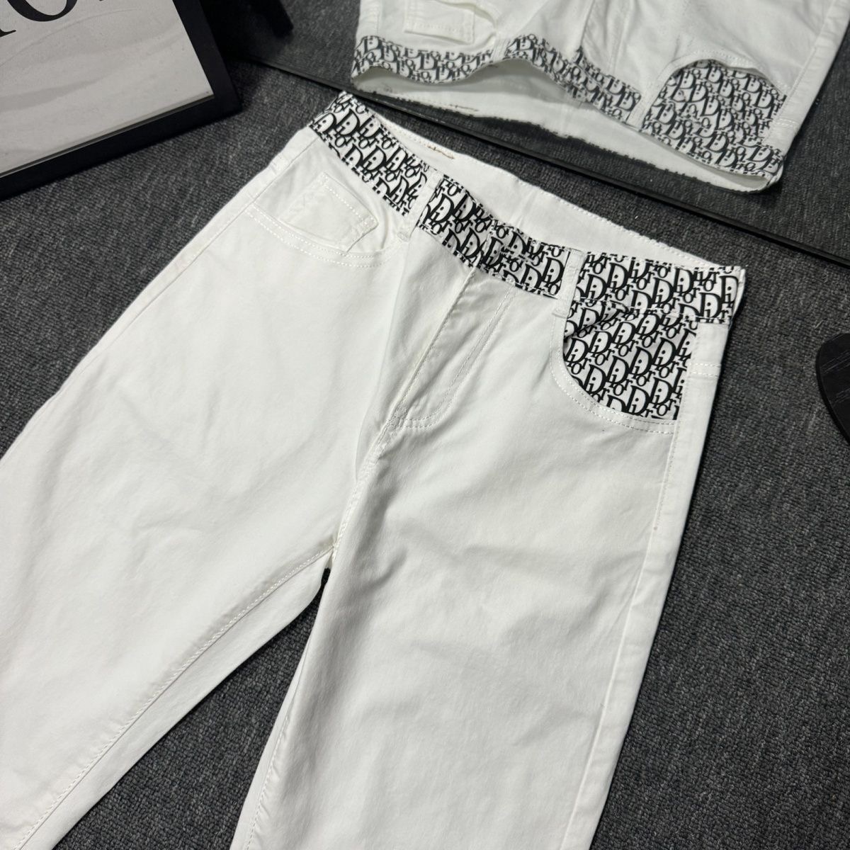 Dior  牛仔裤服装,dior 5