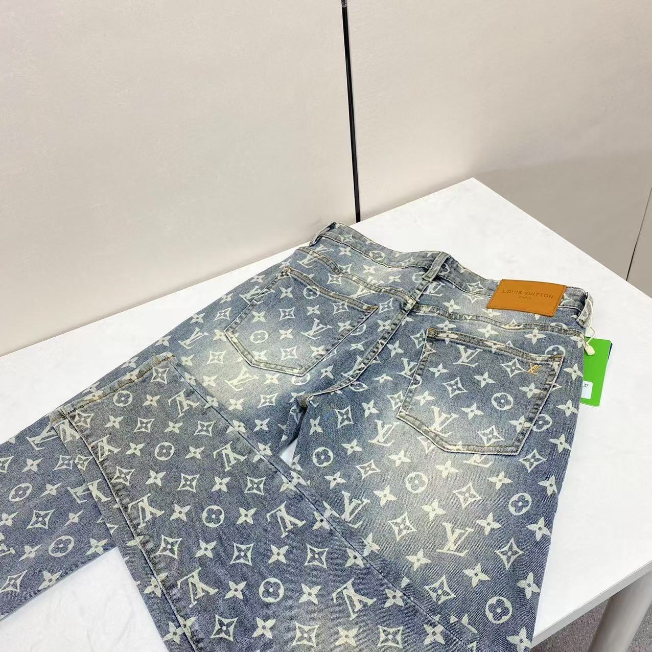 LV Louis Vuitton Jeans with Bulletproof Fabric and Watermark Steel Back Pocket - 图片 6