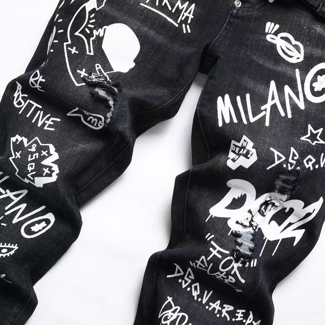 New D2 Embroidered Man’s Patched Beggar Pants: Premium Design, Pricey Wash - 图片 2