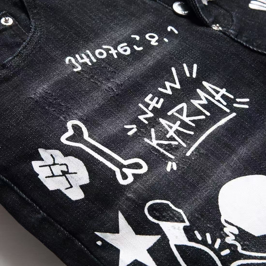 New D2 Embroidered Man’s Patched Beggar Pants: Premium Design, Pricey Wash - 图片 5