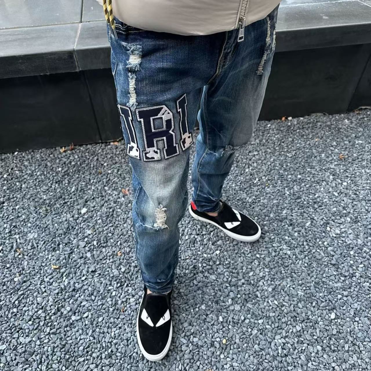 oc-768
顶级复刻 AMIRI泼墨勋章贴布绣牛仔裤长裤  AMIRI高街基...