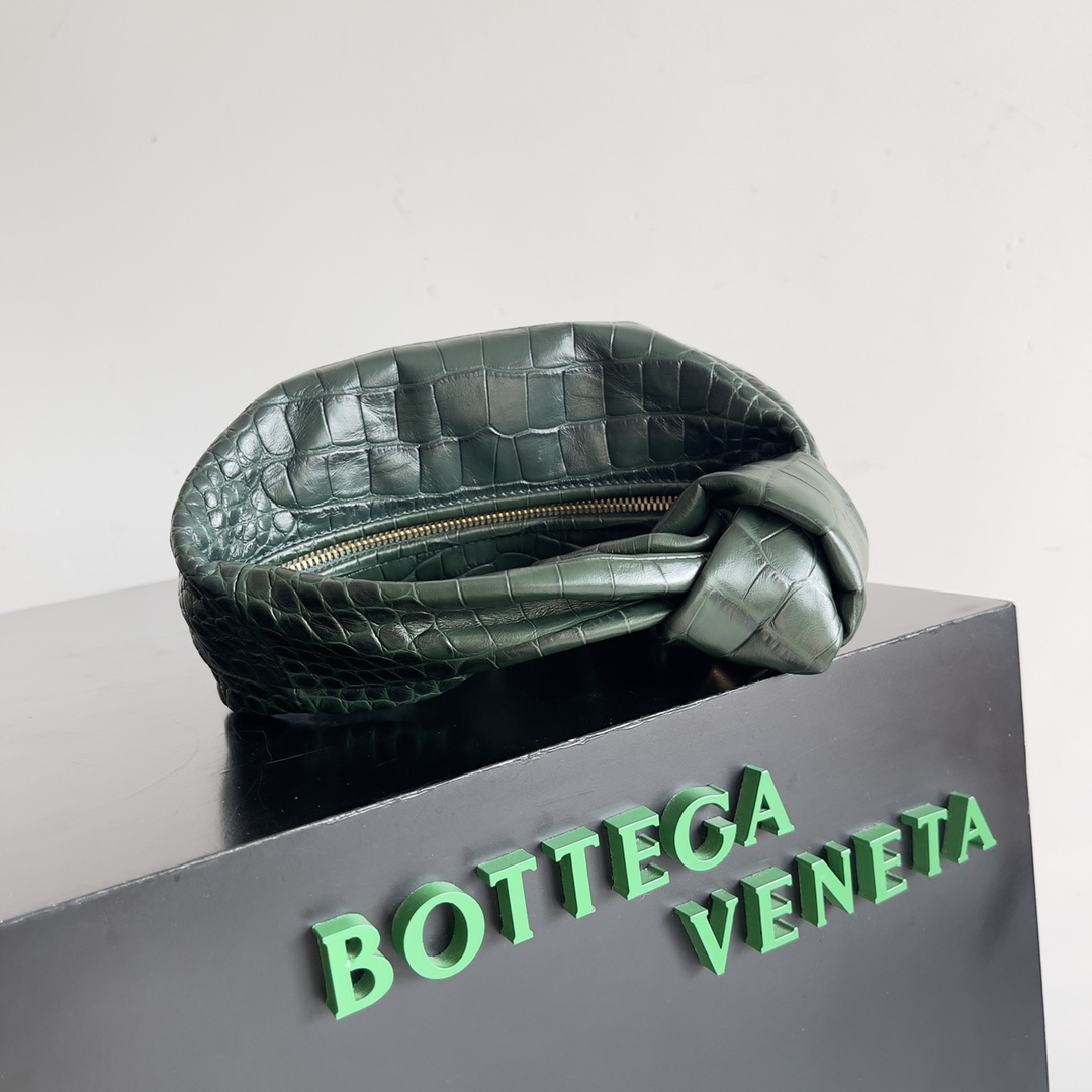 BOTTEGAVENETA葆蝶家女士JODIE手袋迷你包包ins博主人手一只的时尚小包打结元素让整只包适