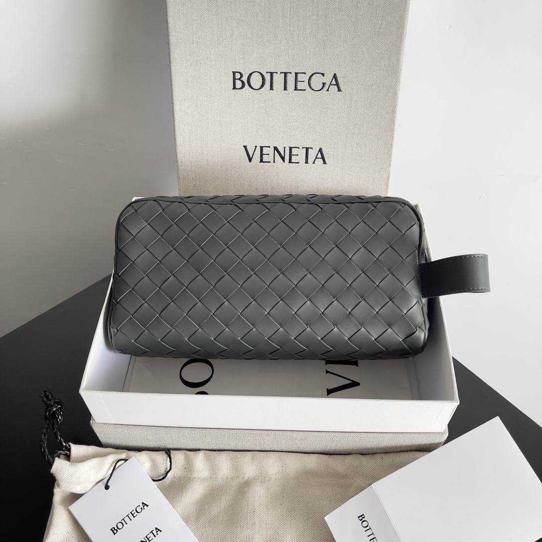 Bottega Veneta dark green
