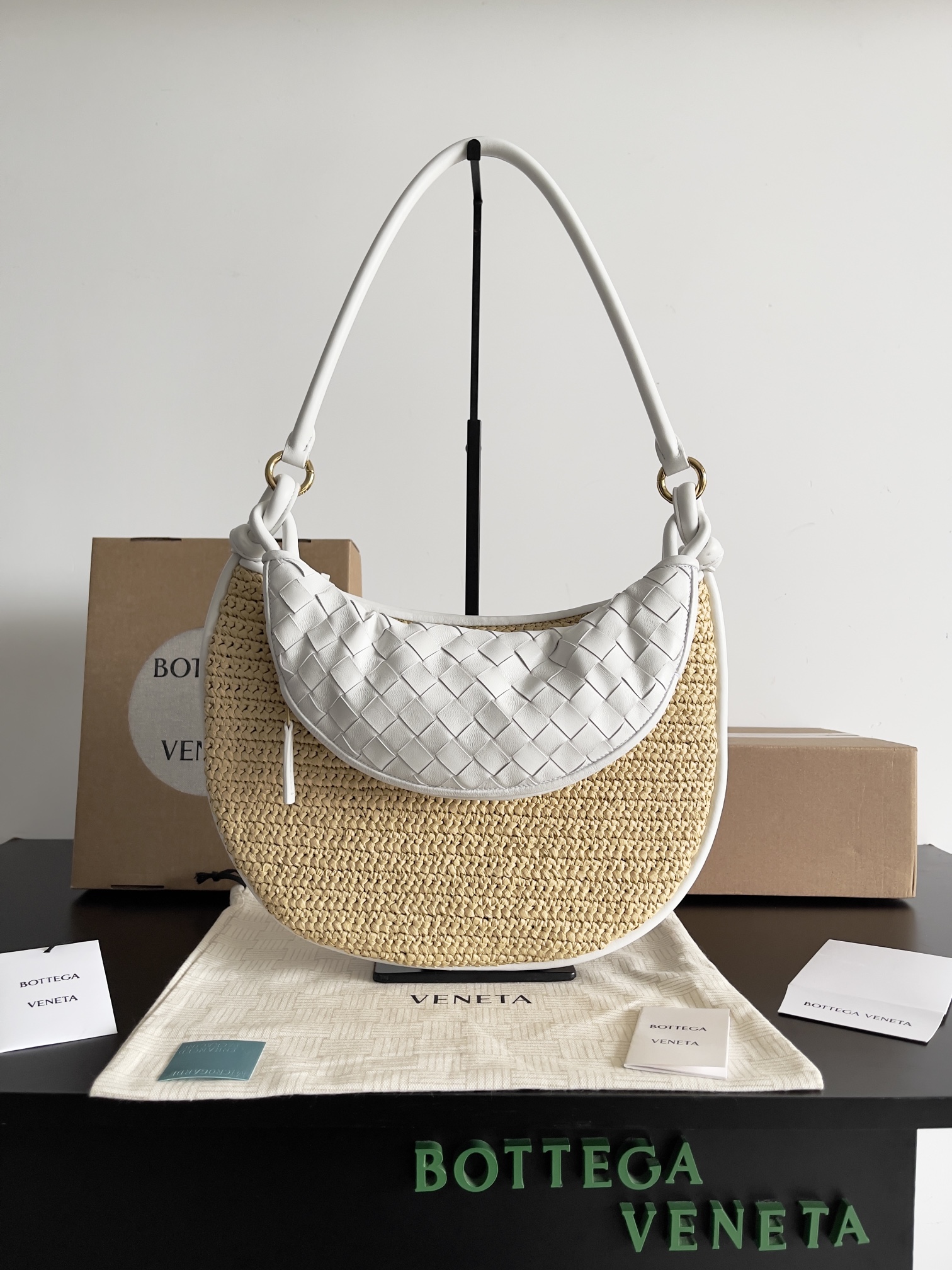 Bottega Veneta medium white
