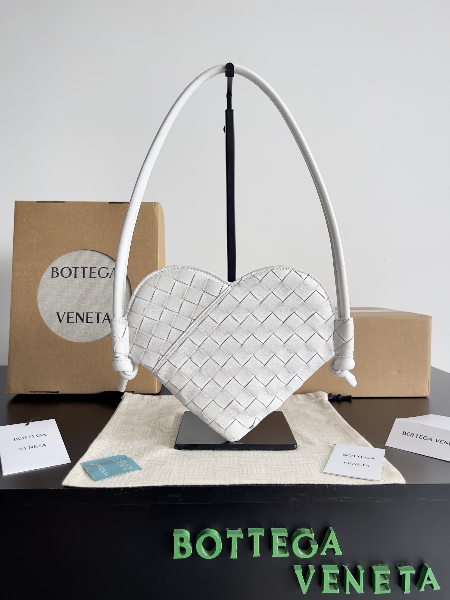 Bottega Veneta White bv love