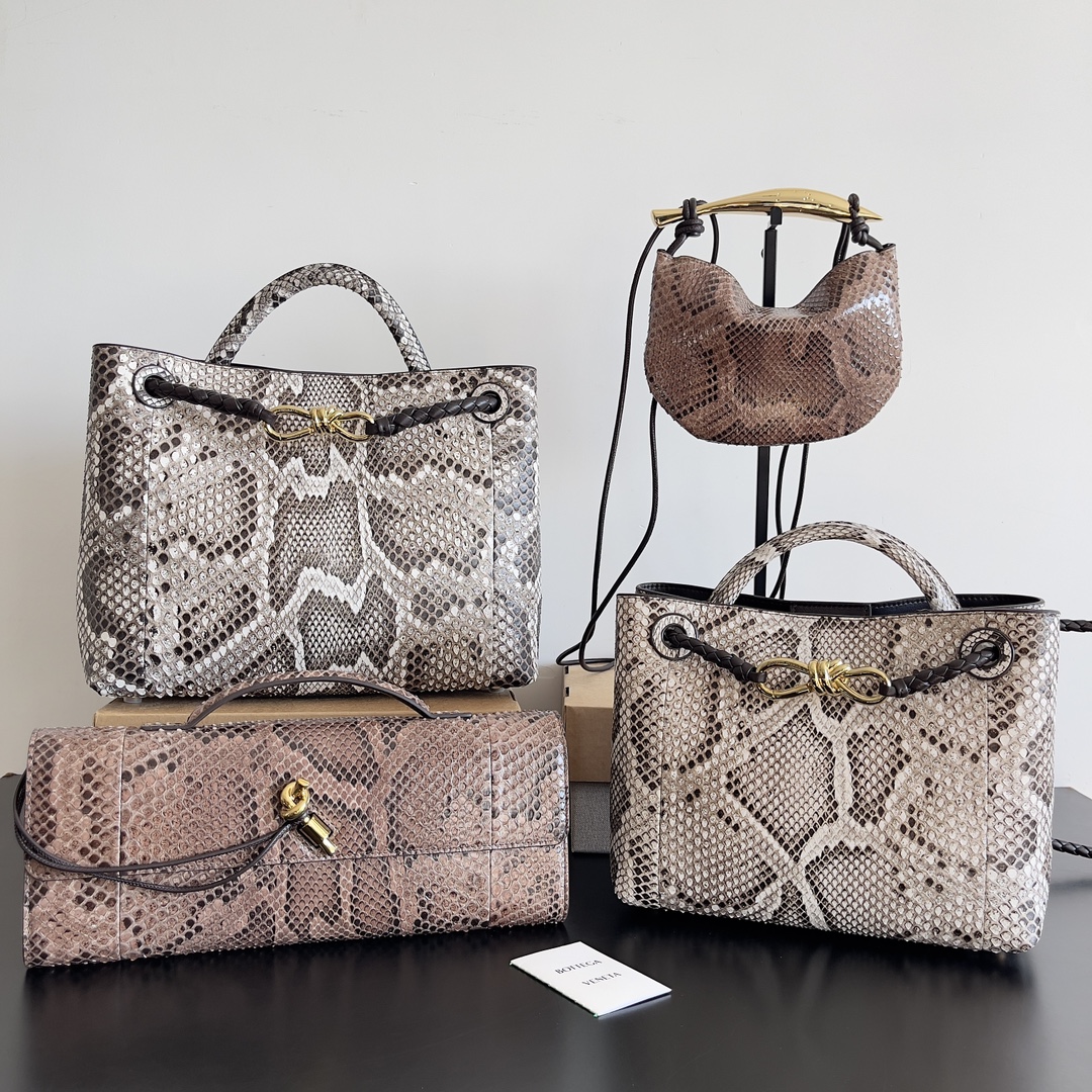 [Bottega Veneta Women