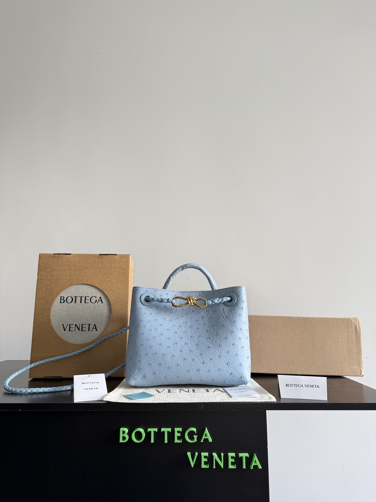 _diS9s16H074FKUCcVt7G_lvNkggu09DiWzLs-bA