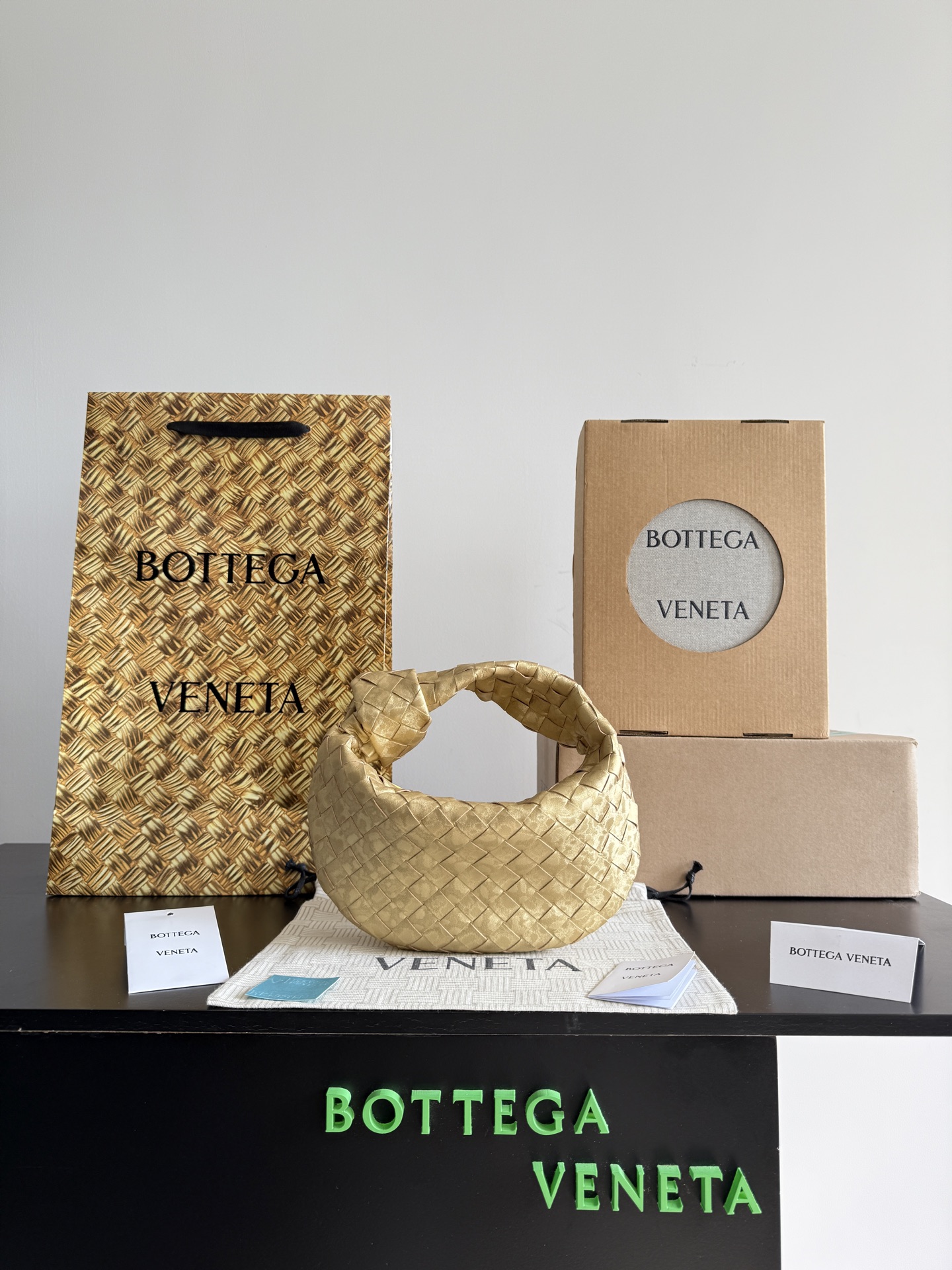 _dx79soD-5zam3jajWF1DoGjgaCjLsbMLwj_C7Nw