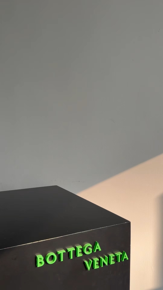 _dlV9s-JxMoAqLRL3aZESIvxNJkxg-q3j9t49V3w